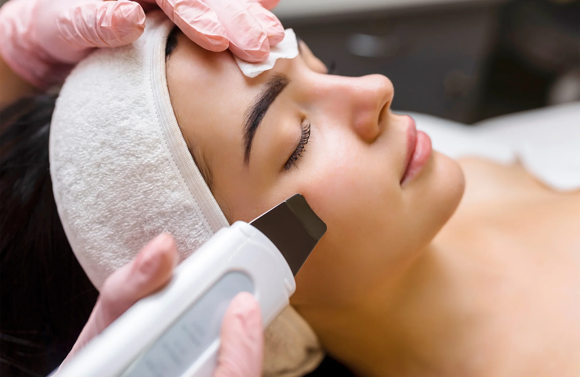 Relaxačné a kozmetické ošetrenia spojené s masážou pleti v salóne Beauty – Obrázok 4
