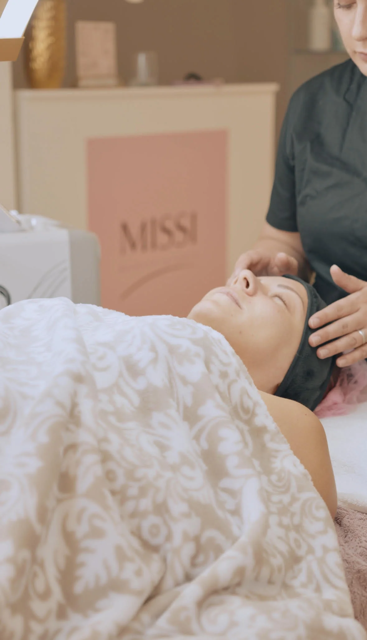 Deluxe liftingové ošetrenie pleti či chemický peeling – Obrázok 5