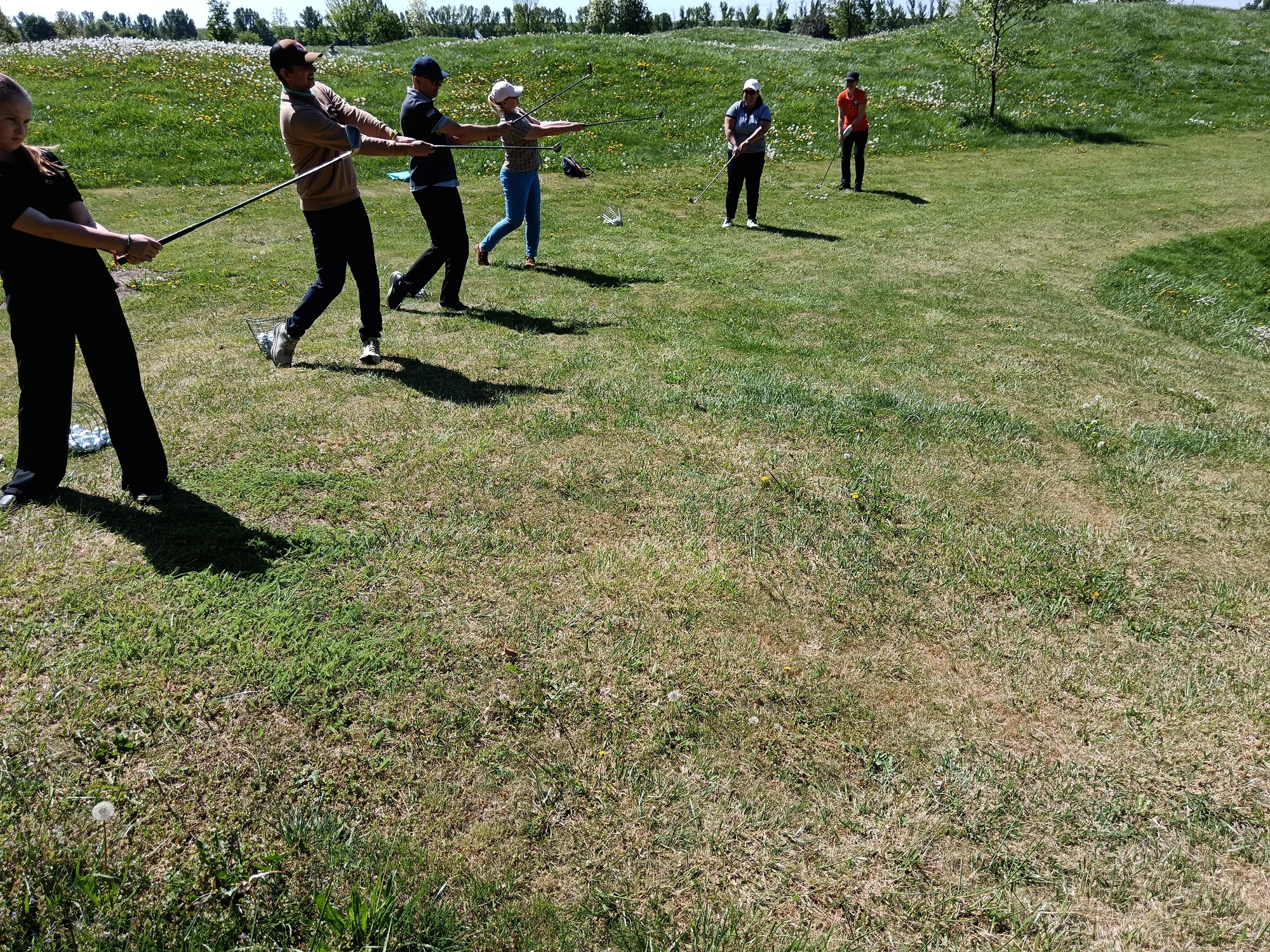 Začnite s golfom! Skupinový kurz vrátane vystavenia Štart karty s PGA golfovým profesionálom Karolom Balnom – Obrázok 4
