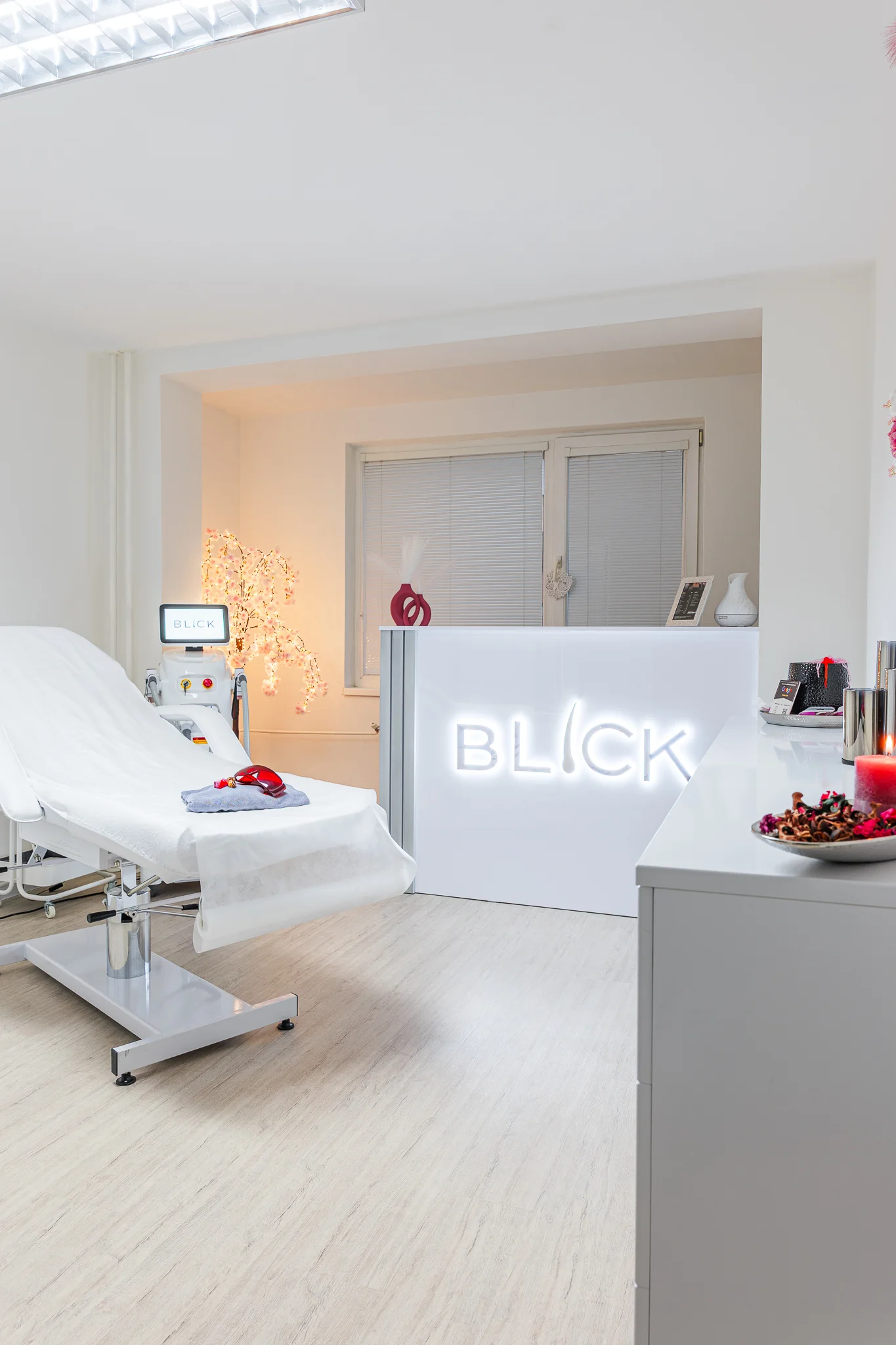 Život bez chĺpkov - bezbolestná dlhodobá epilácia laserom – Obrázok 6