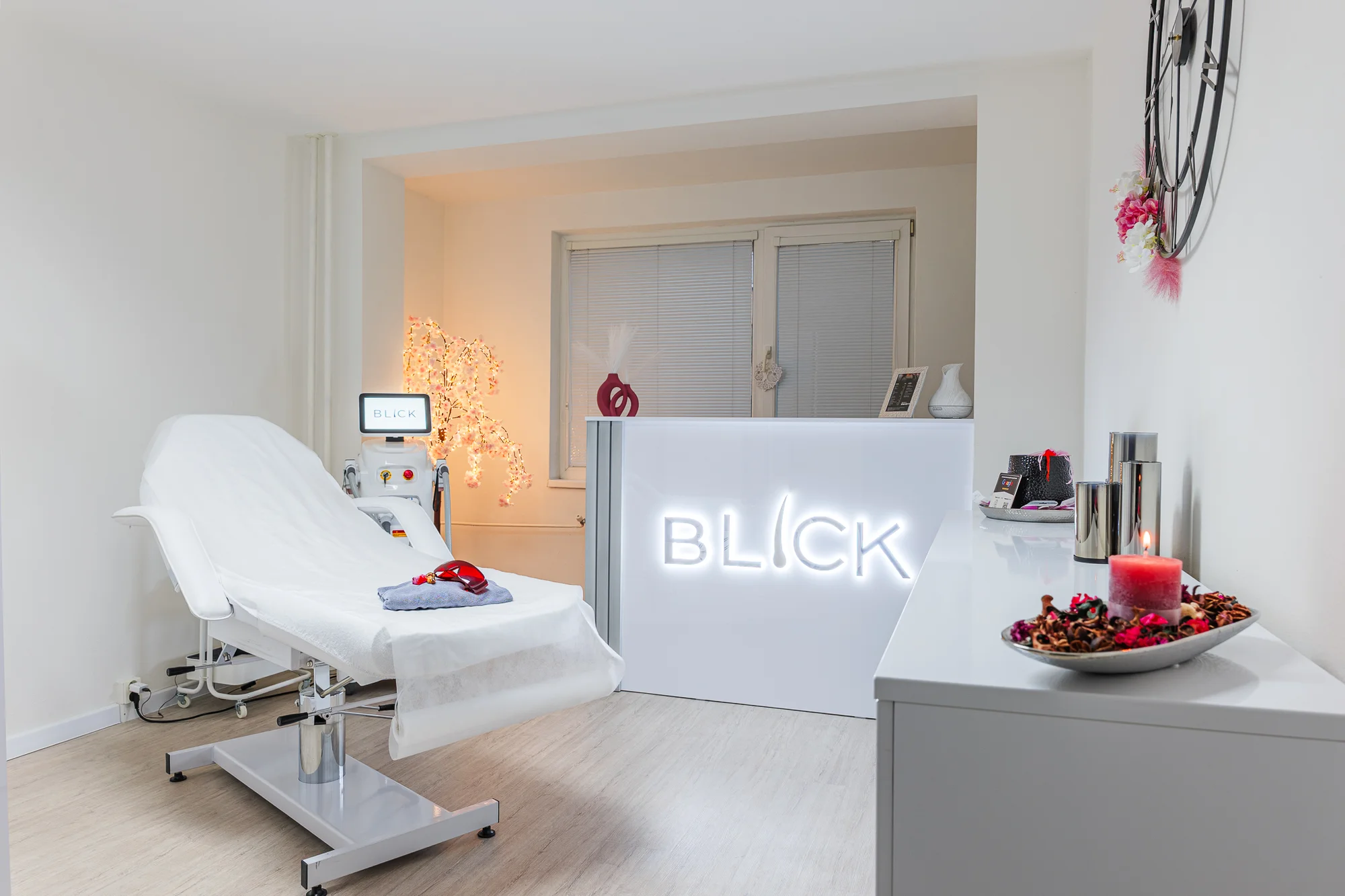 Život bez chĺpkov - bezbolestná dlhodobá epilácia laserom – Obrázok 5