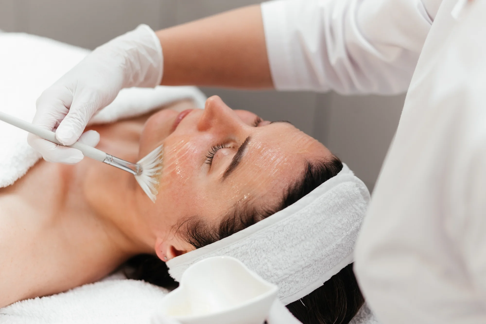 Kozmetické ošetrenie pleti luxusnou kozmetikou Larens alebo relaxačný balíček – Obrázok 3