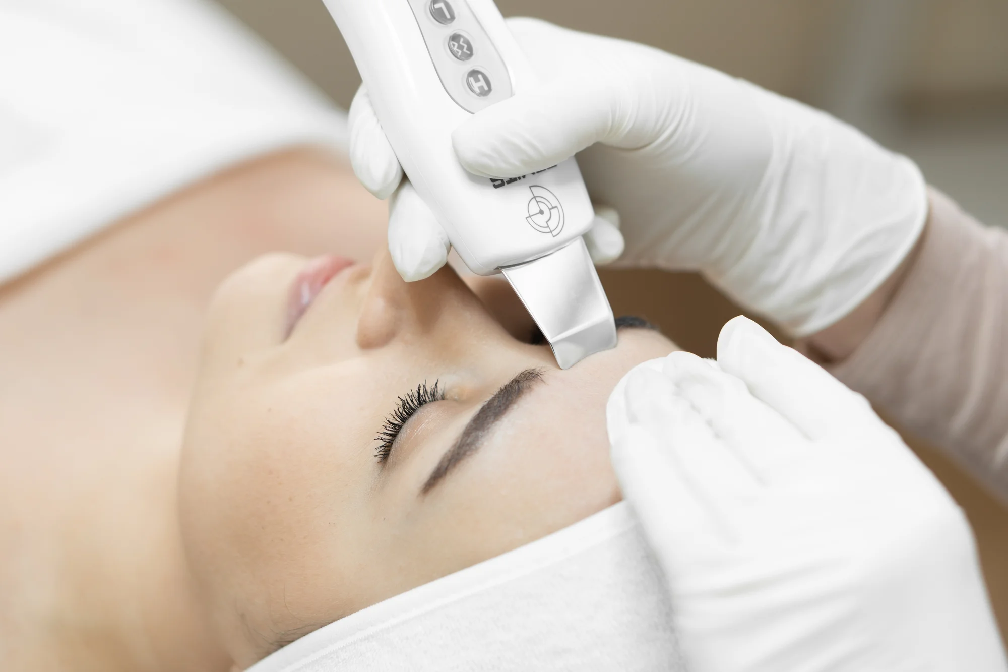Kozmetické ošetrenie pleti luxusnou kozmetikou Larens alebo relaxačný balíček – Obrázok 2