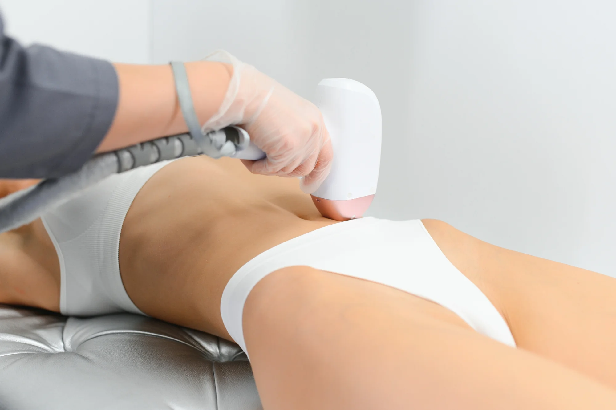 Laserová epilácia chĺpkov na nohách, rukách, bruchu či v podpazuší – Obrázok 4