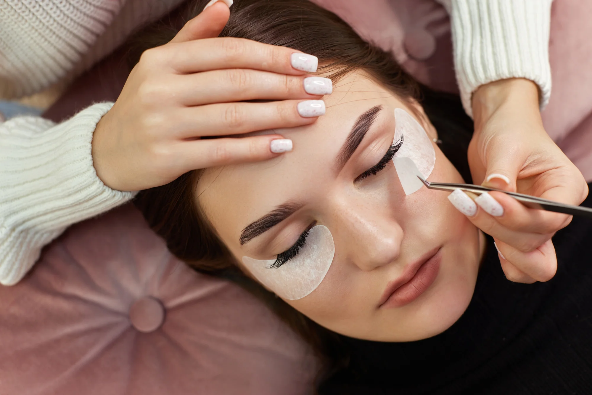 UV mihalnice, lash lifting alebo laminácia obočia – Obrázok 6