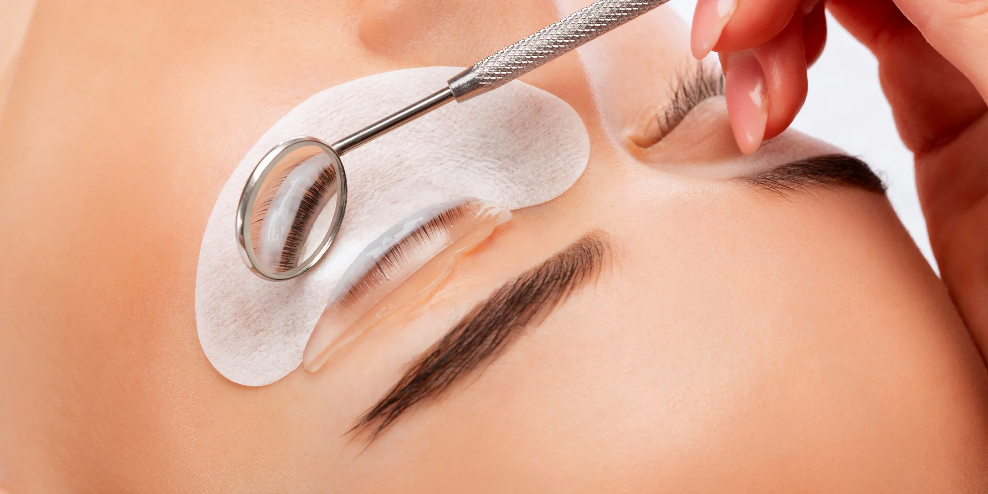 Lash lifting mihalníc alebo laminácia obočia – Obrázok 6