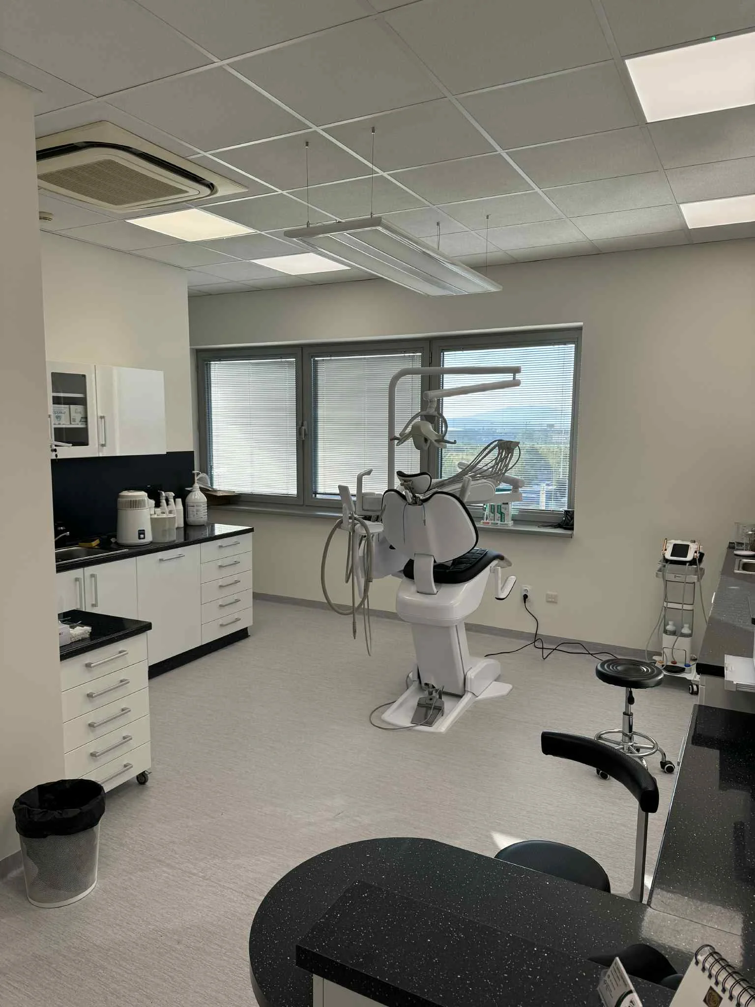 Profesionálna dentálna hygiena s pieskovaním pre deti i dospelých – Obrázok 4