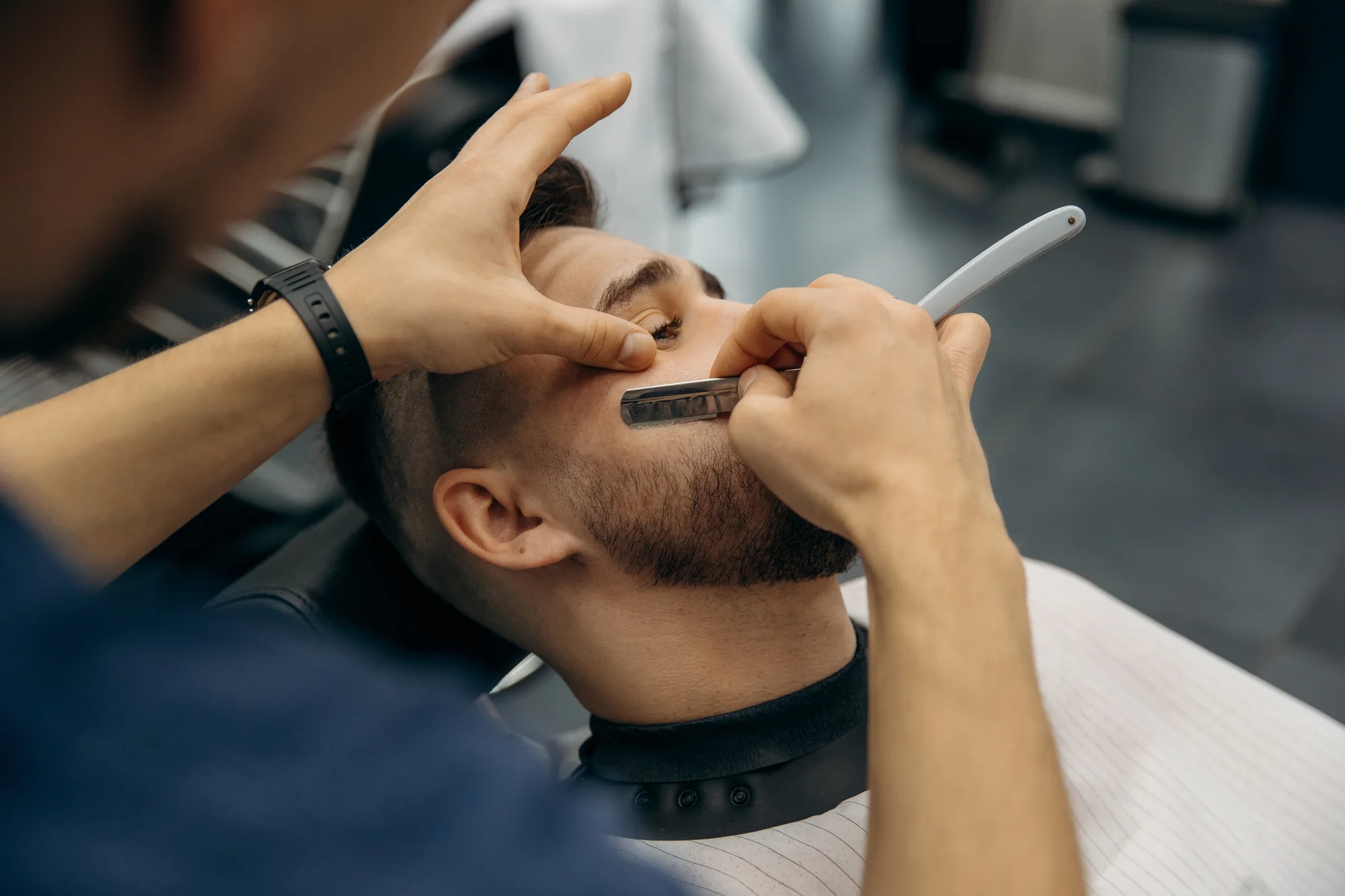 Pánsky barber strih samostatne alebo s úpravou brady – Obrázok 3