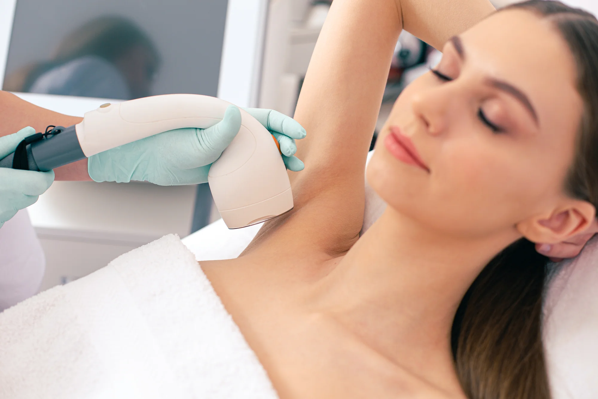 Medicínska epilácia chĺpkov diódovým laserom - nohy, bikiny, pazuchy a i. – Obrázok 5