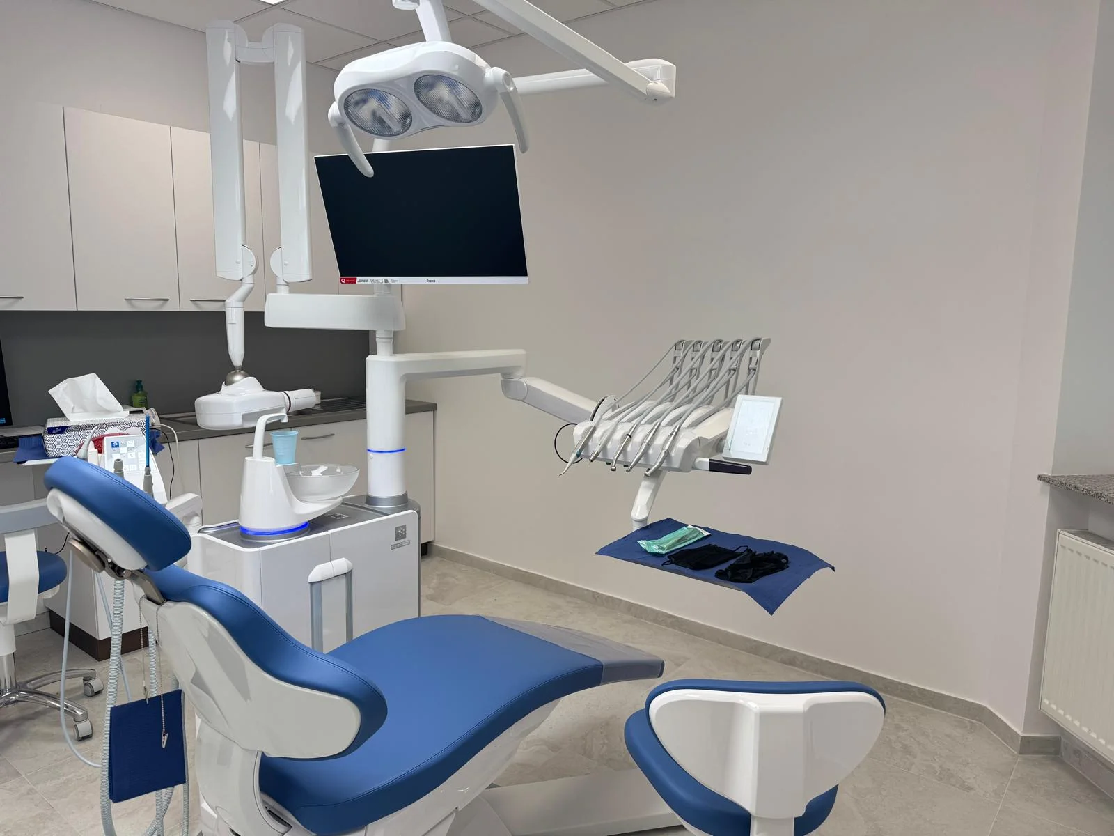 Komplexná dentálna hygiena s Air flow pieskovaním pre dospelých – Obrázok 6