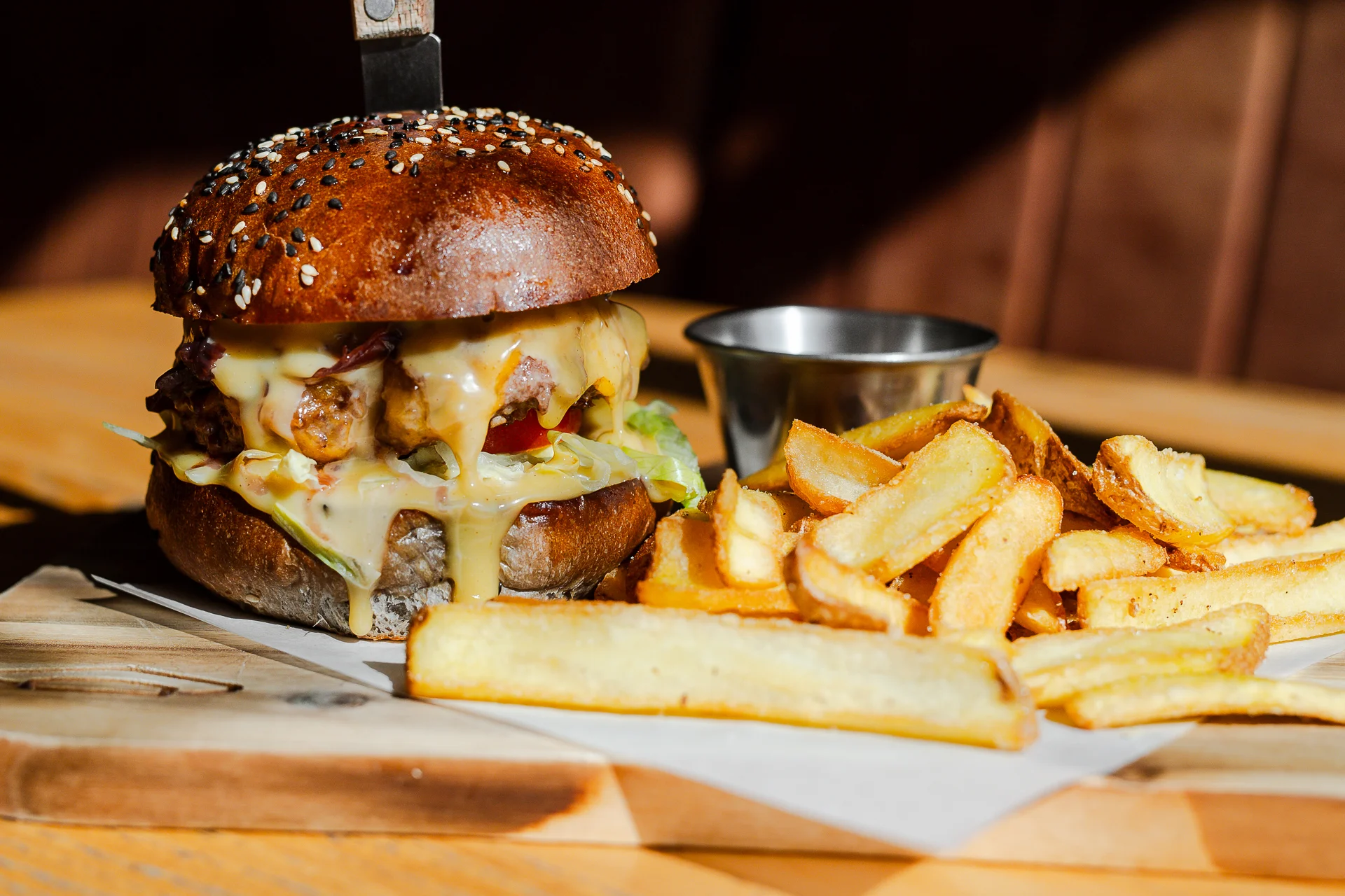 Burger s hranolčekmi alebo otvorený voucher v MGR Burger – Obrázok 4