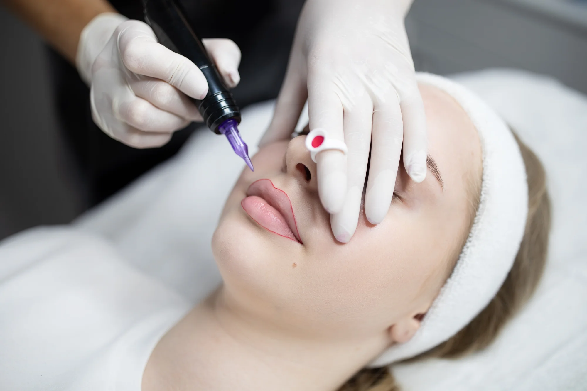 Permanentný make-up: mikropigmentácia pier alebo microblading obočia – Obrázok 4