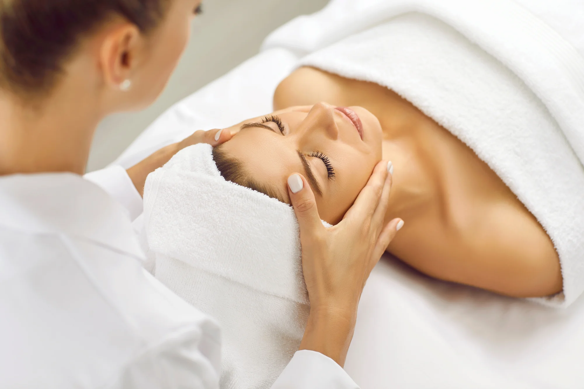 Balíčky kozmetických ošetrení pre dokonalú pleť v Beauty Ell – Obrázok 5