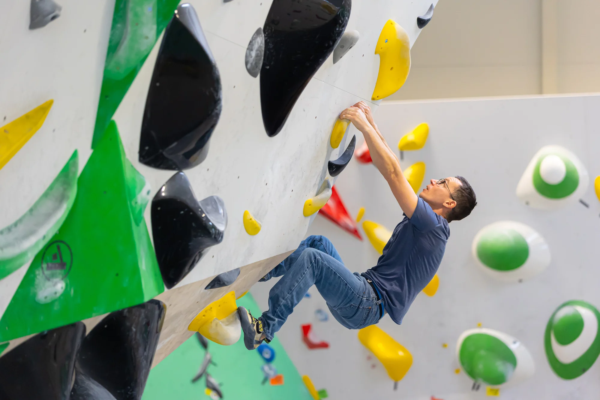 Neobmedzené vstupy na najväčšiu lezeckú stenu Spot Climbing Gym – Obrázok 5