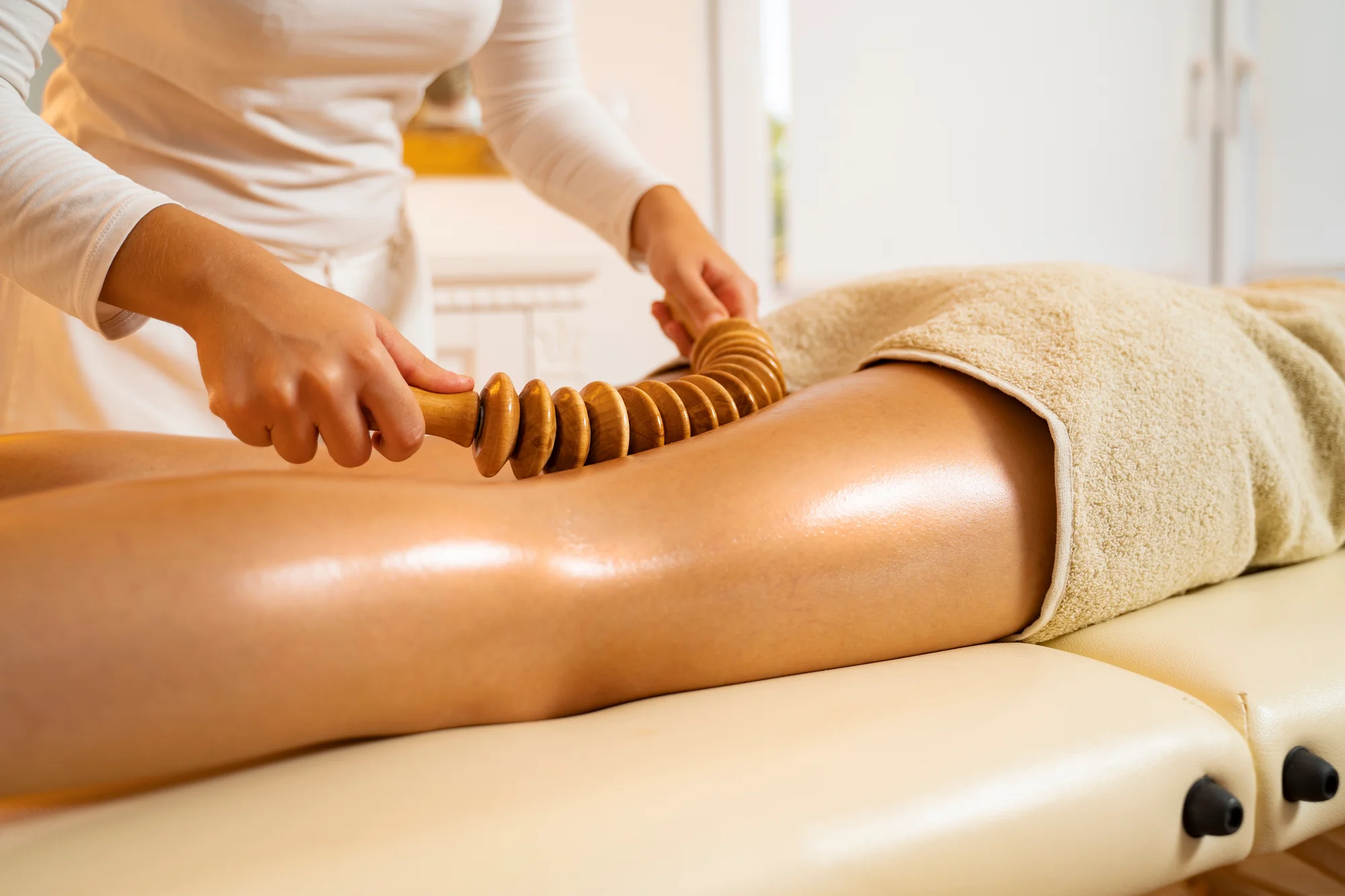 Maderoterapia aj s permanentkou, rádiofrekvencia či bodysphere v salóne Lumi – Obrázok 3