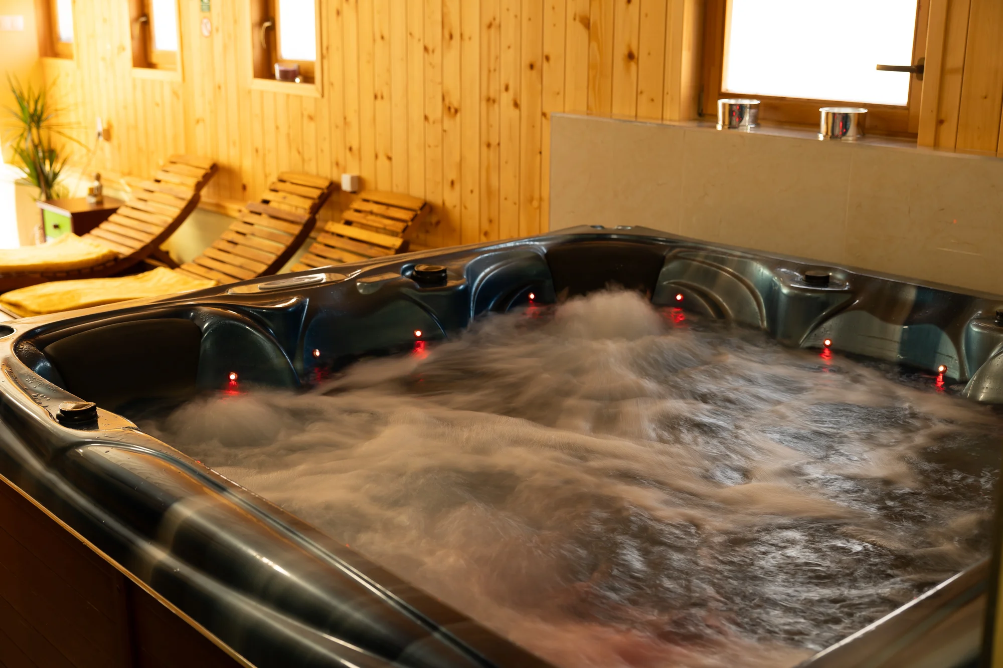 Privátny wellness alebo Masáž podľa vášho výberu – Obrázok 3