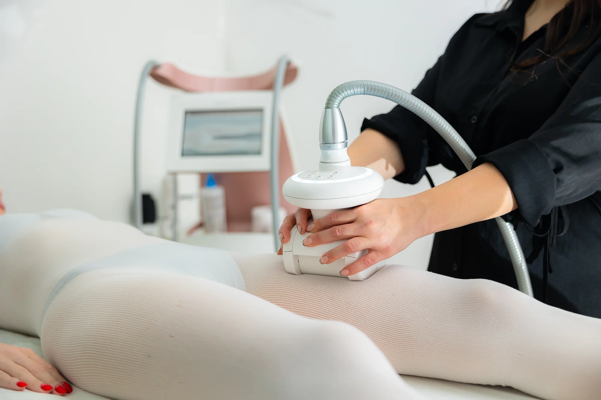 Maderoterapia alebo zoštíhľujúce LPG CELLU M6 ošetrenie tela – Obrázok 3