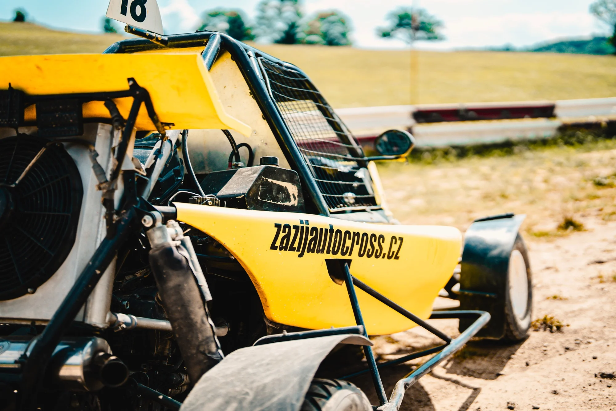 Adrenalínová jazda v bugine na autocrossovom okruhu v Môlči: 3 až 10 kôl pre 1 osobu – Obrázok 6