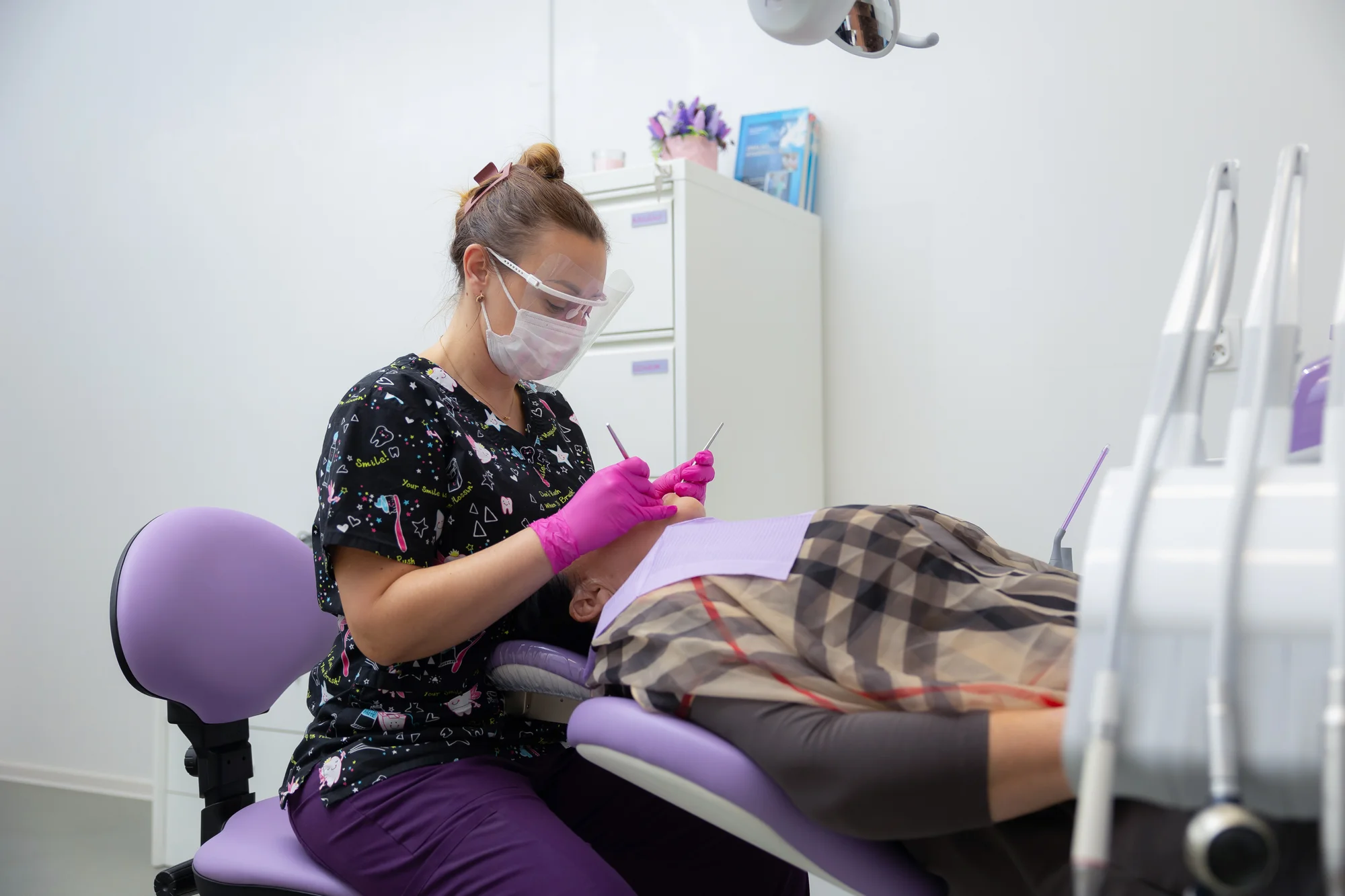 Dentálna hygiena s pieskovaním pre deti a dospelých – Obrázok 4