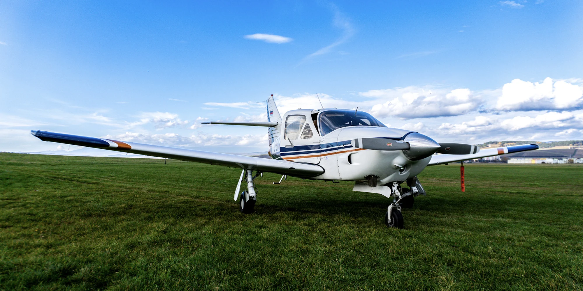 Zážitkové lety na lietadle ROCKWELL COMMANDER 114 s panorámou Vysokých Tatier a Spiša pre 1 až 3 osoby