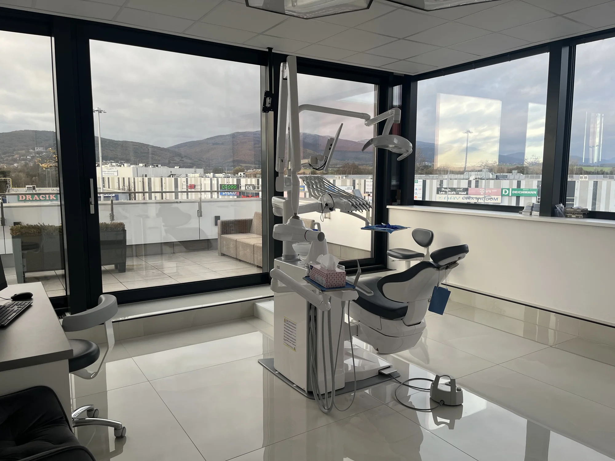 Komplexná dentálna hygiena pre váš krajší úsmev – Obrázok 5