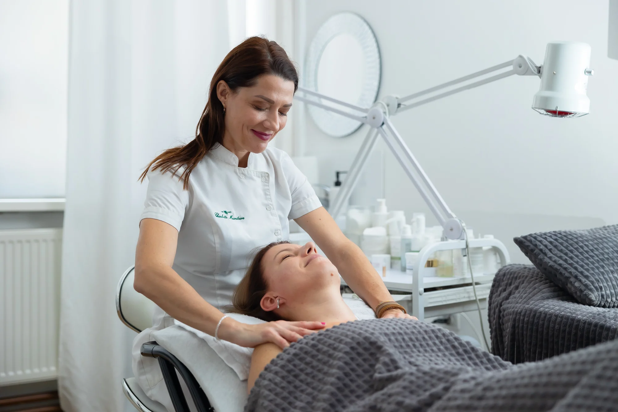 Masáž tváre, Age control, mezoterapia aj regeneračné ošetrenie pre pánov – Obrázok 4