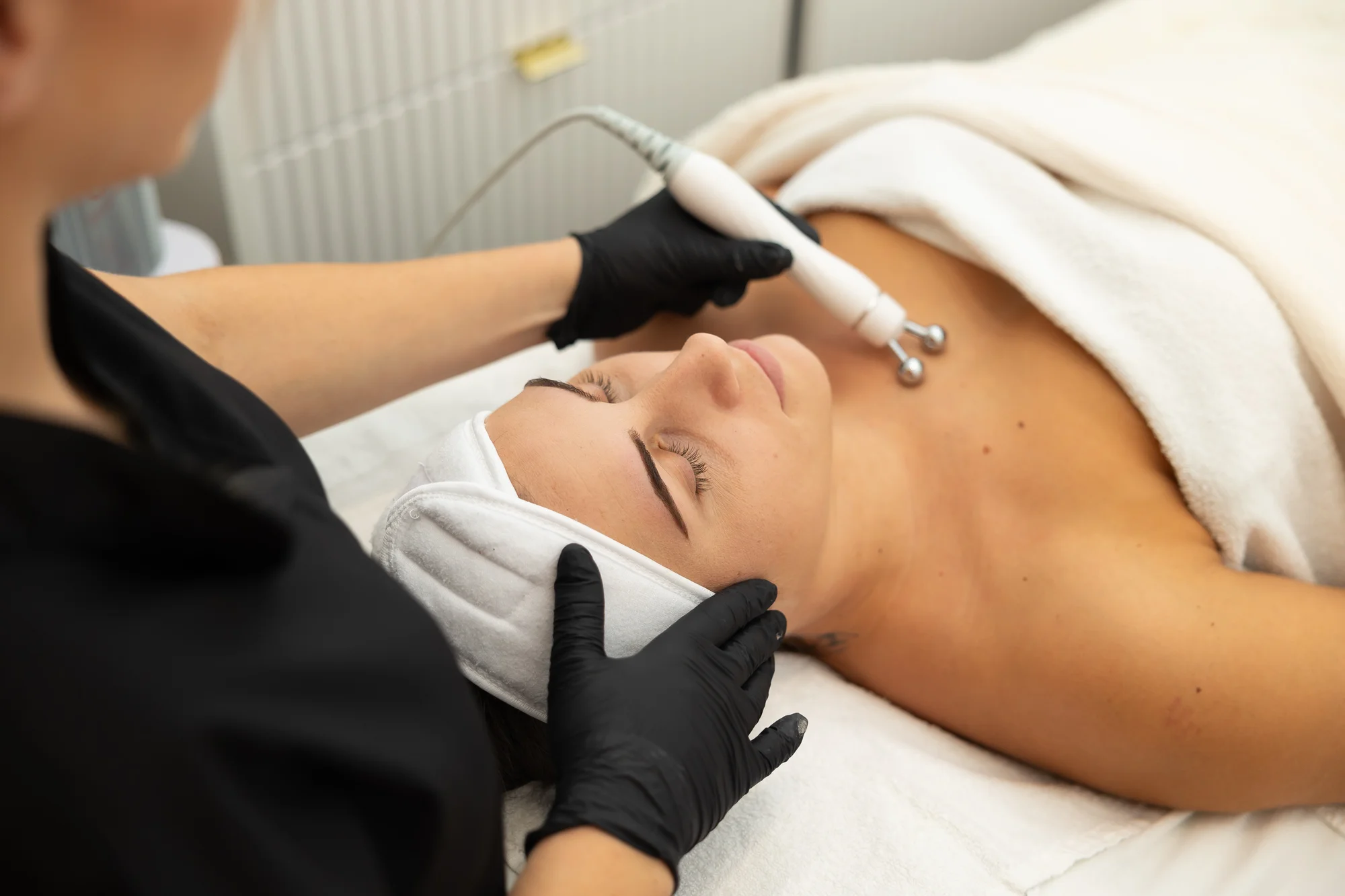 Kolagénové ošetrenie, laminácia obočia či lash lift – Obrázok 5