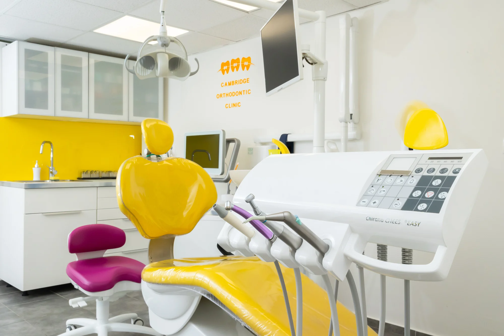 Komplexná dentálna hygiena s pieskovaním a poradenstvom – Obrázok 4