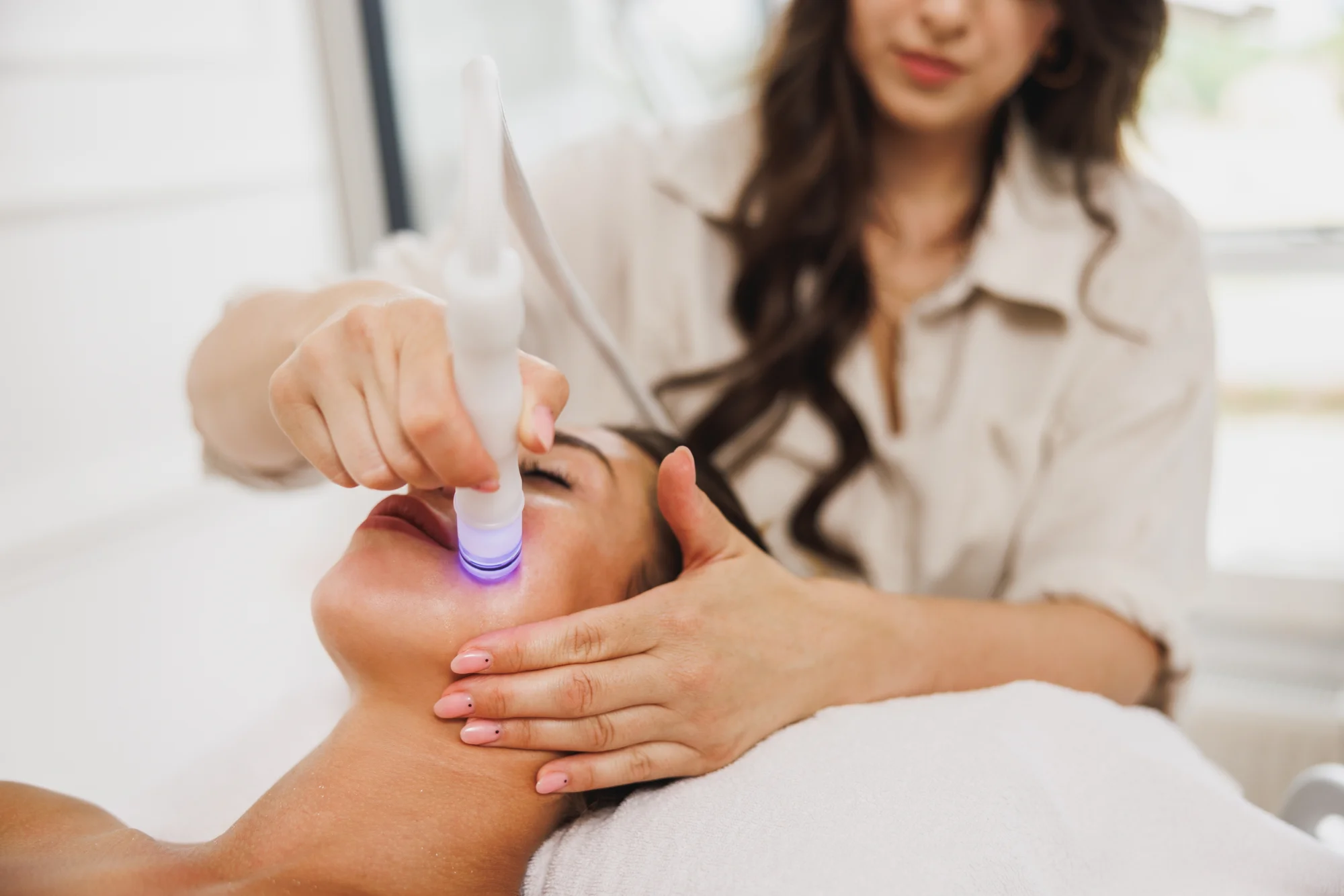 Čistenie pleti, ošetrenie Hydrofacial alebo mezoterapia SkinBooster – Obrázok 6