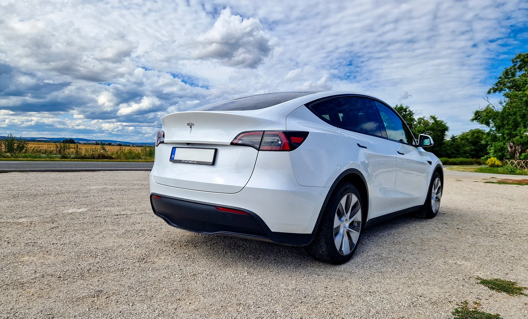 30 až 180 minút čistého pôžitku: Zážitková jazda na vozidle TESLA MODEL Y s inštruktorom – Obrázok 3