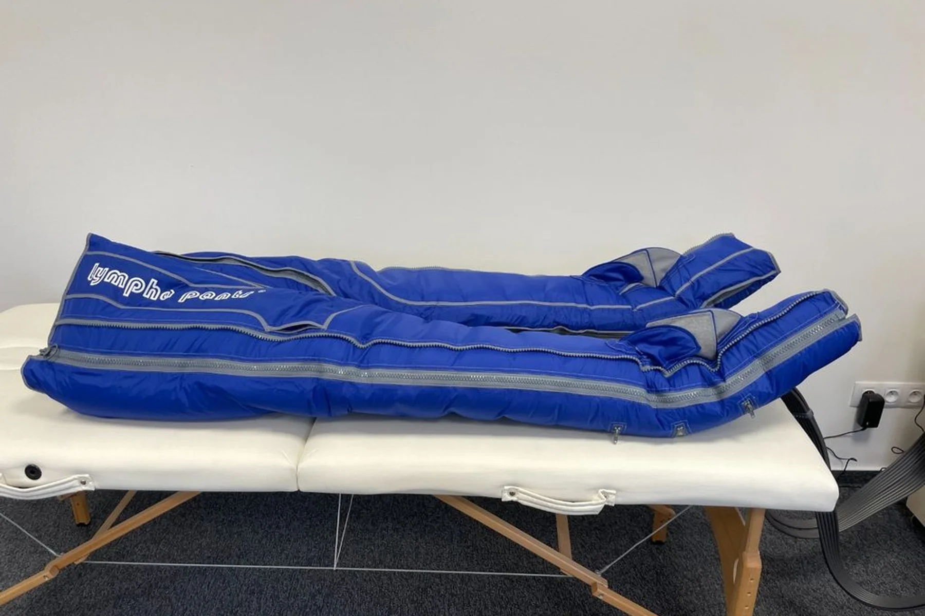 Rýchla a účinná úľava pre celé telo: Prístrojová lymfodrenáž prístrojom Lympha Press Optimal Plus – Obrázok 2
