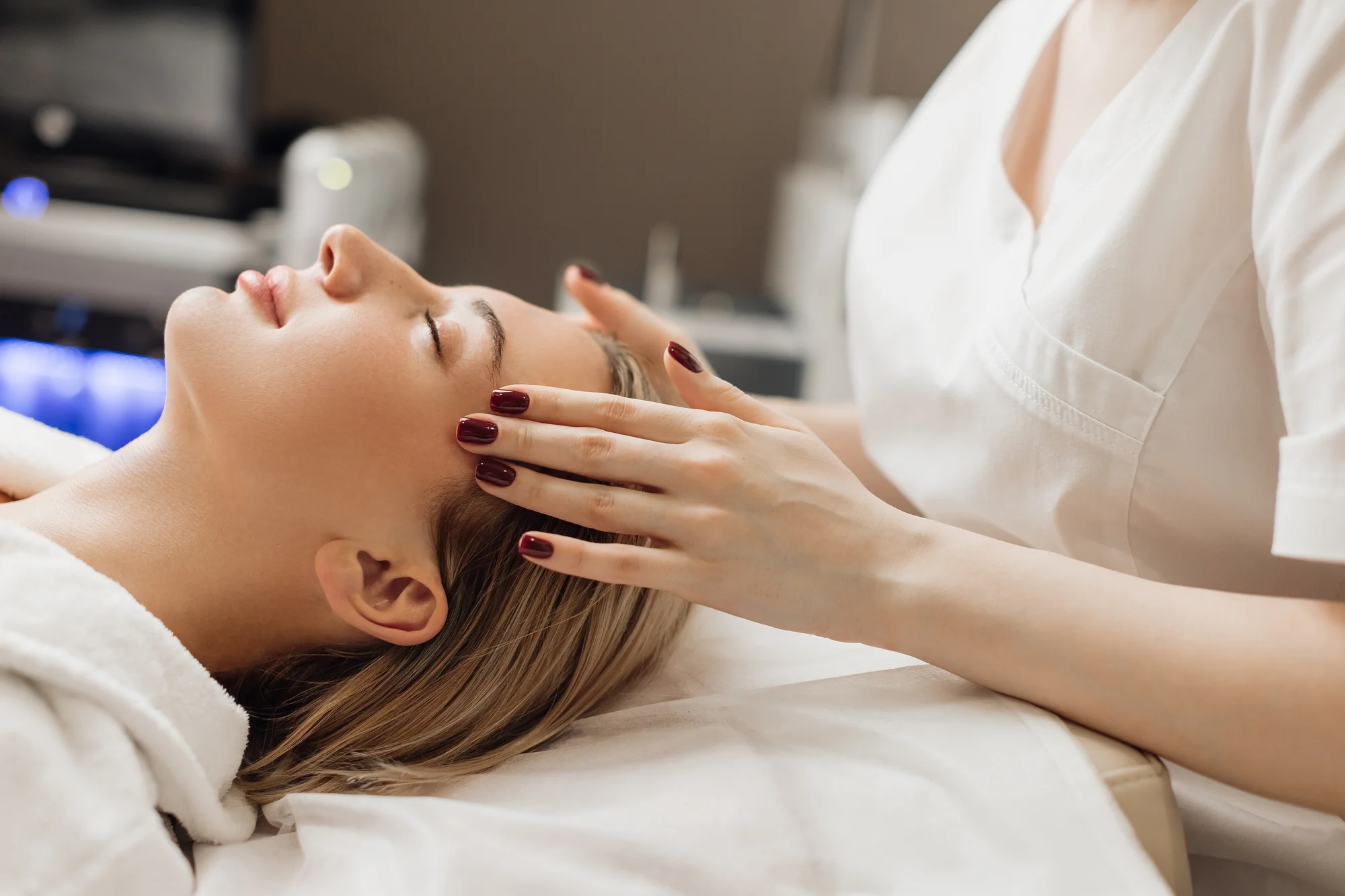 Čistenie pleti, ošetrenie Hydrofacial alebo mezoterapia SkinBooster – Obrázok 5