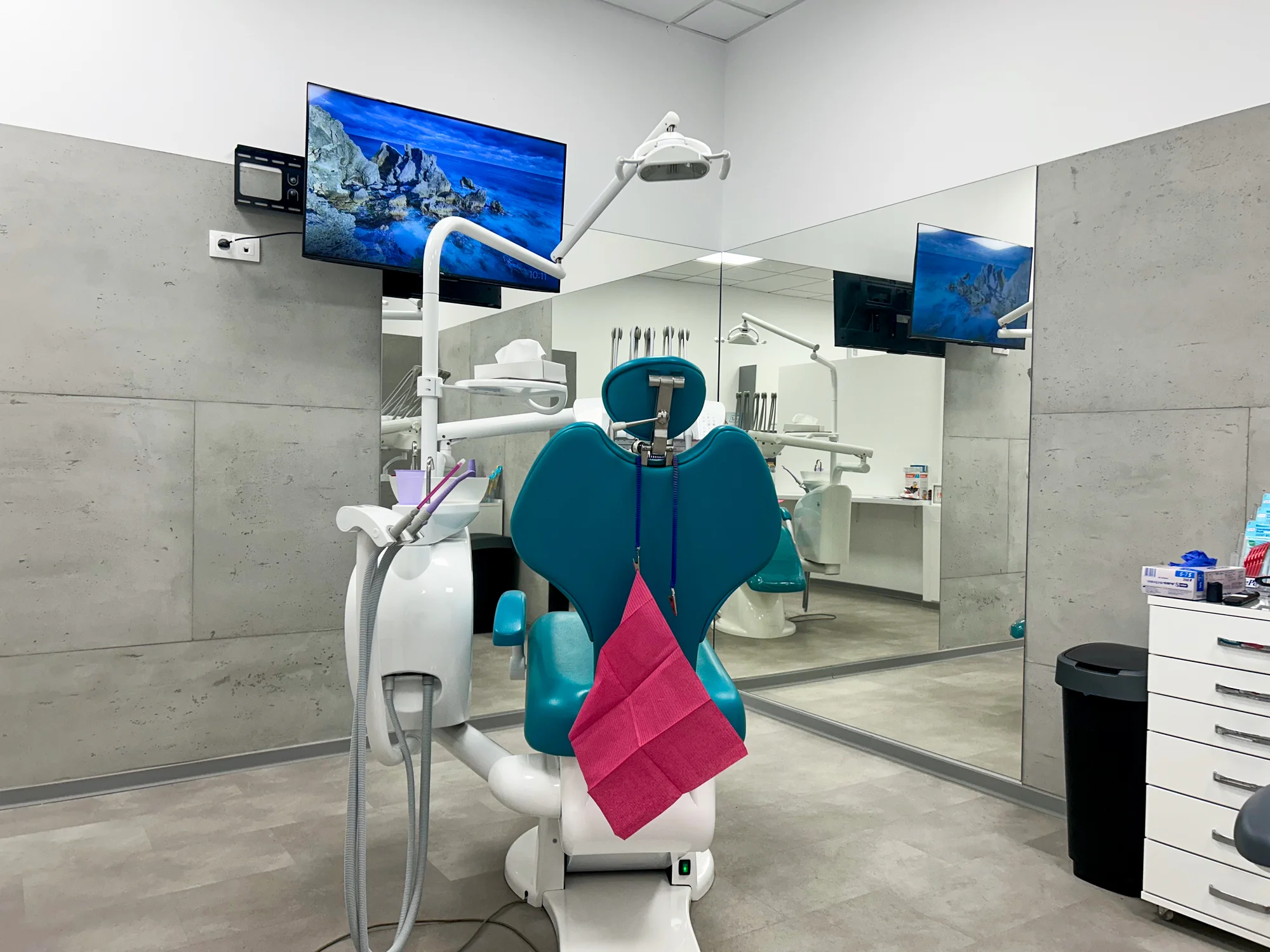 Dentálna hygiena s pieskovaním alebo bielenie zubov – Obrázok 6