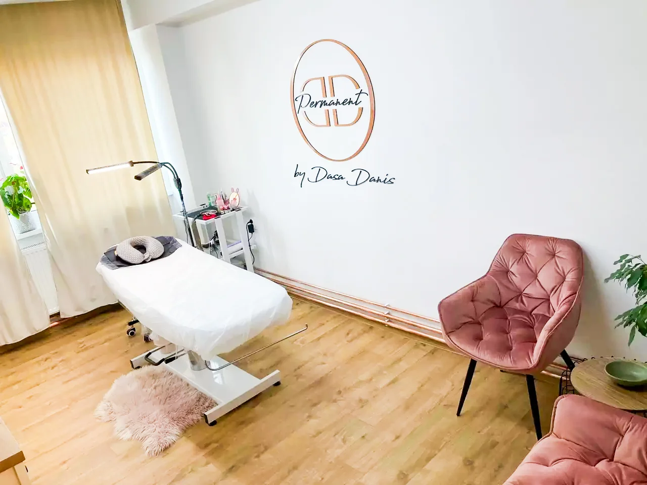 Laminácia obočia alebo Lash lifting mihalníc v salóne DD-Permanent by Dasa Danis – Obrázok 6