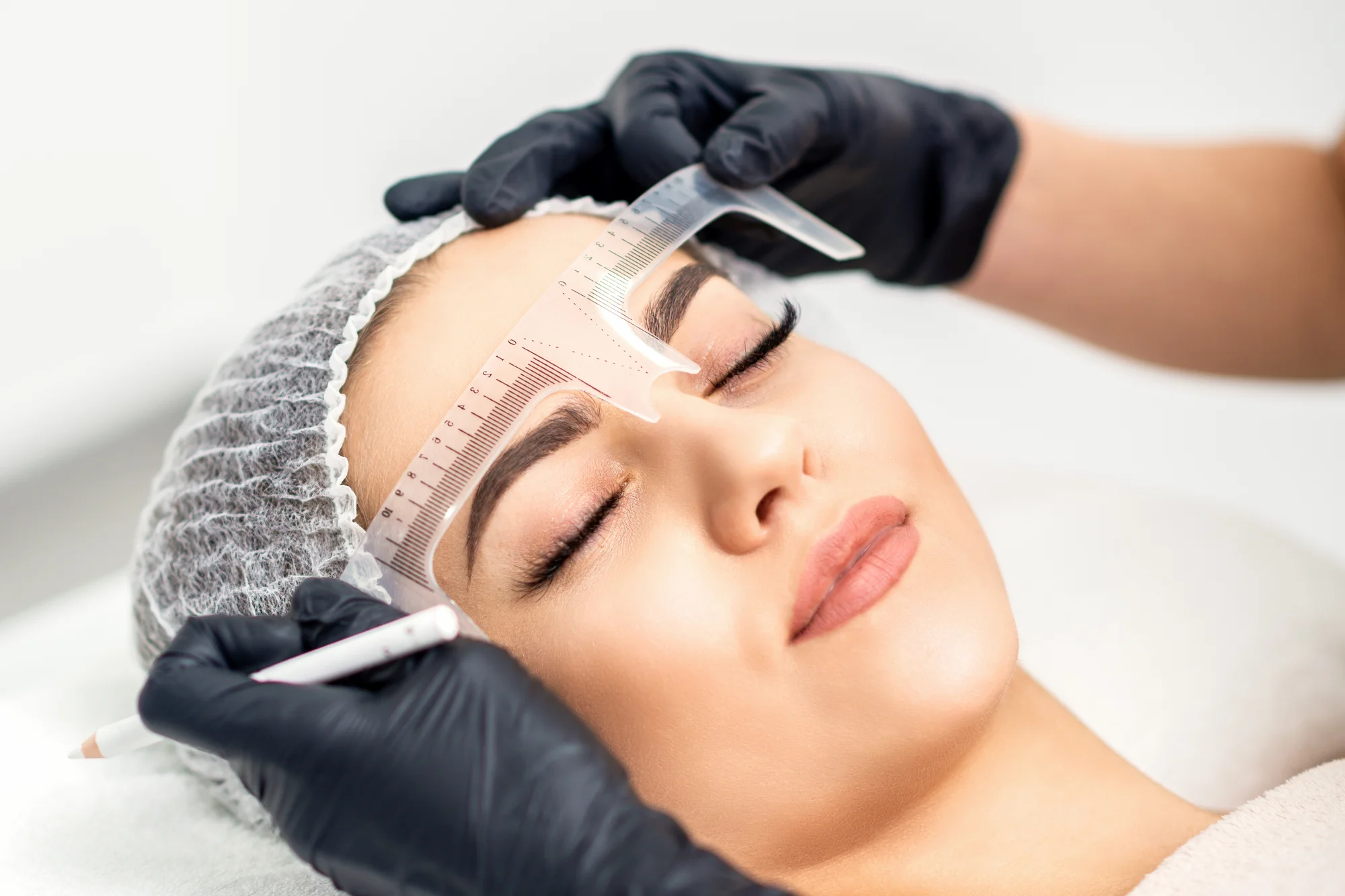Permanentný make-up obočia: Powder Brows alebo Combo Brows – Obrázok 3