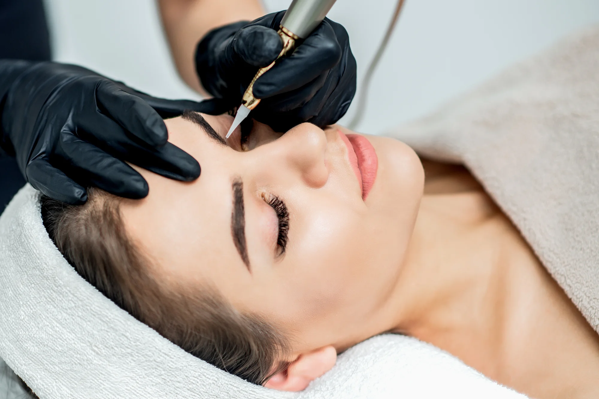 Permanentný make-up obočia: Powder Brows alebo Combo Brows – Obrázok 5