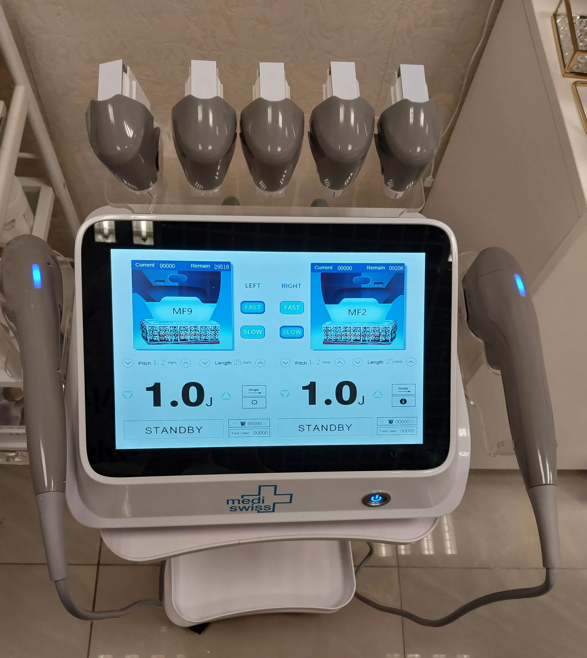 HIFU Ultherapy: Nechirurgický lifting čela, očného okolia, krku aj podbradku – Obrázok 6