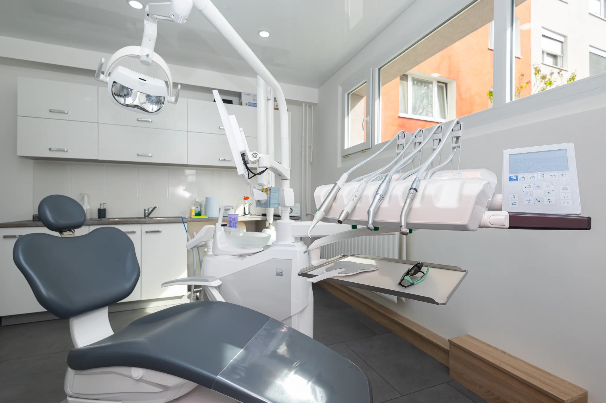 Dentálna hygiena pre deti a dospelých alebo profesionálne ambulantné bielenie zubov – Obrázok 3