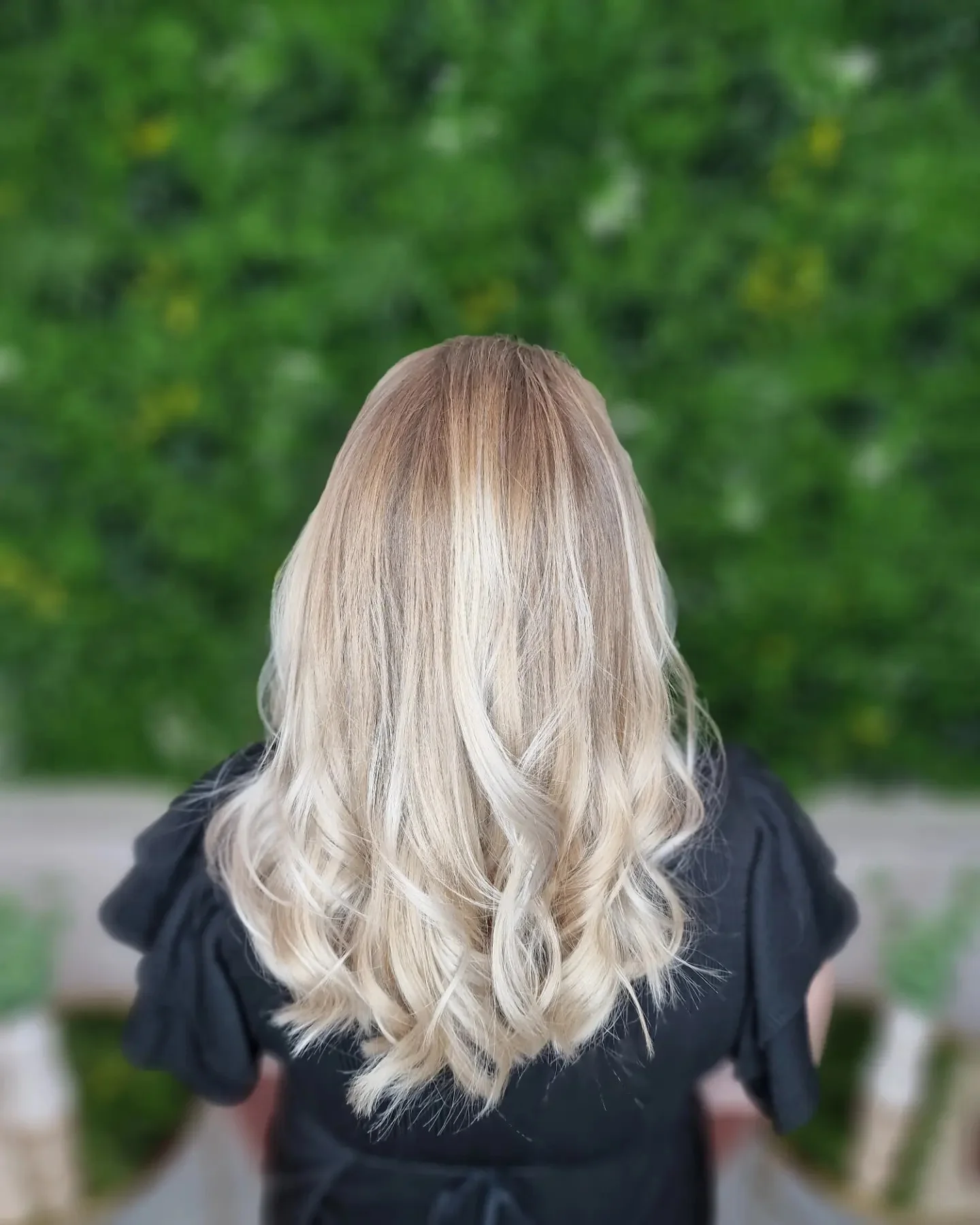 Profesionálny dámsky strih, farbenie Mon Platin, Balayage alebo silikónová kúra – Obrázok 4