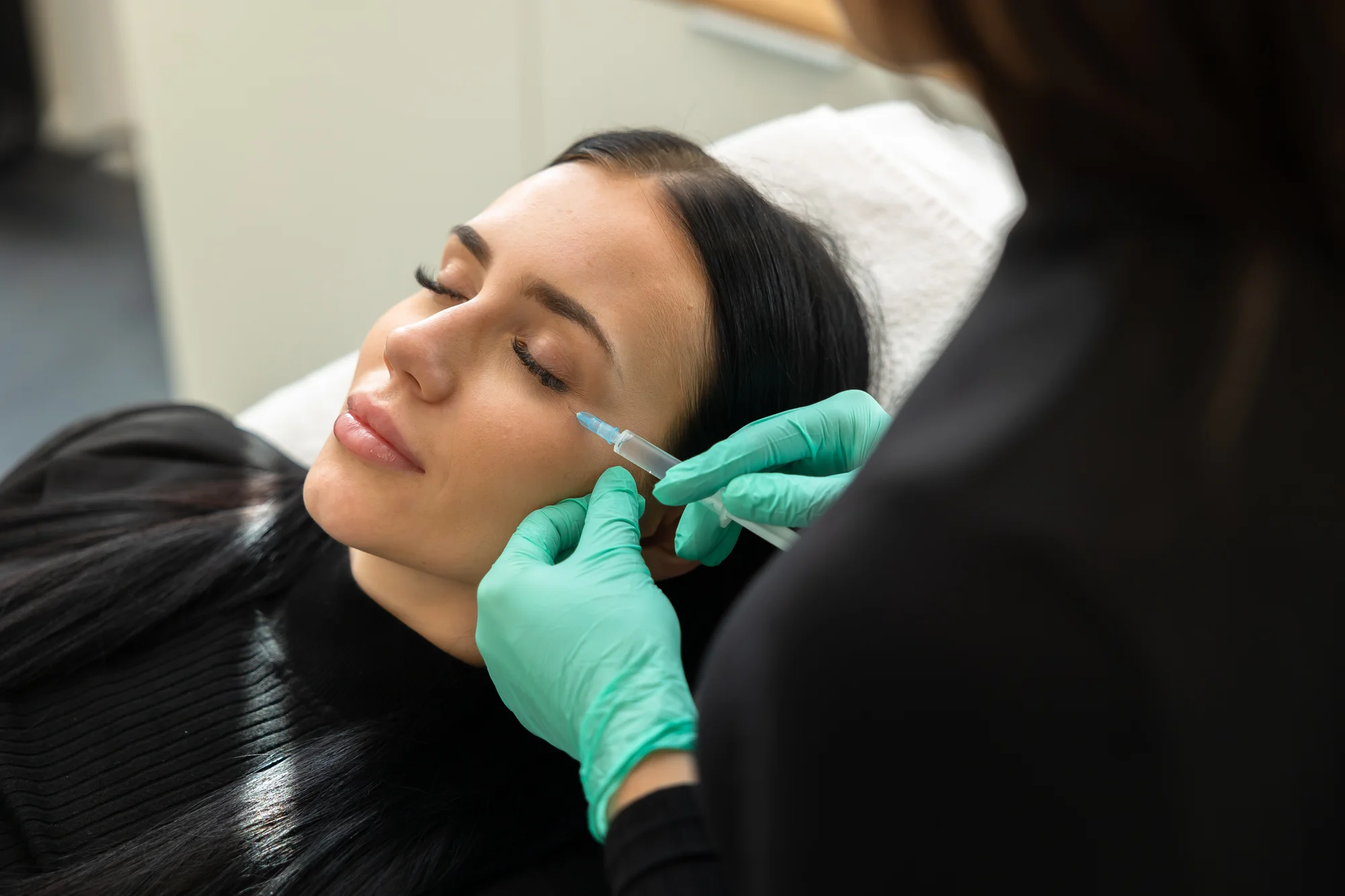Odstránenie kruhov pod očami či korekcia horných a dolných očných viečok plazmovým lúčom vo Fabulous beauty – Obrázok 5