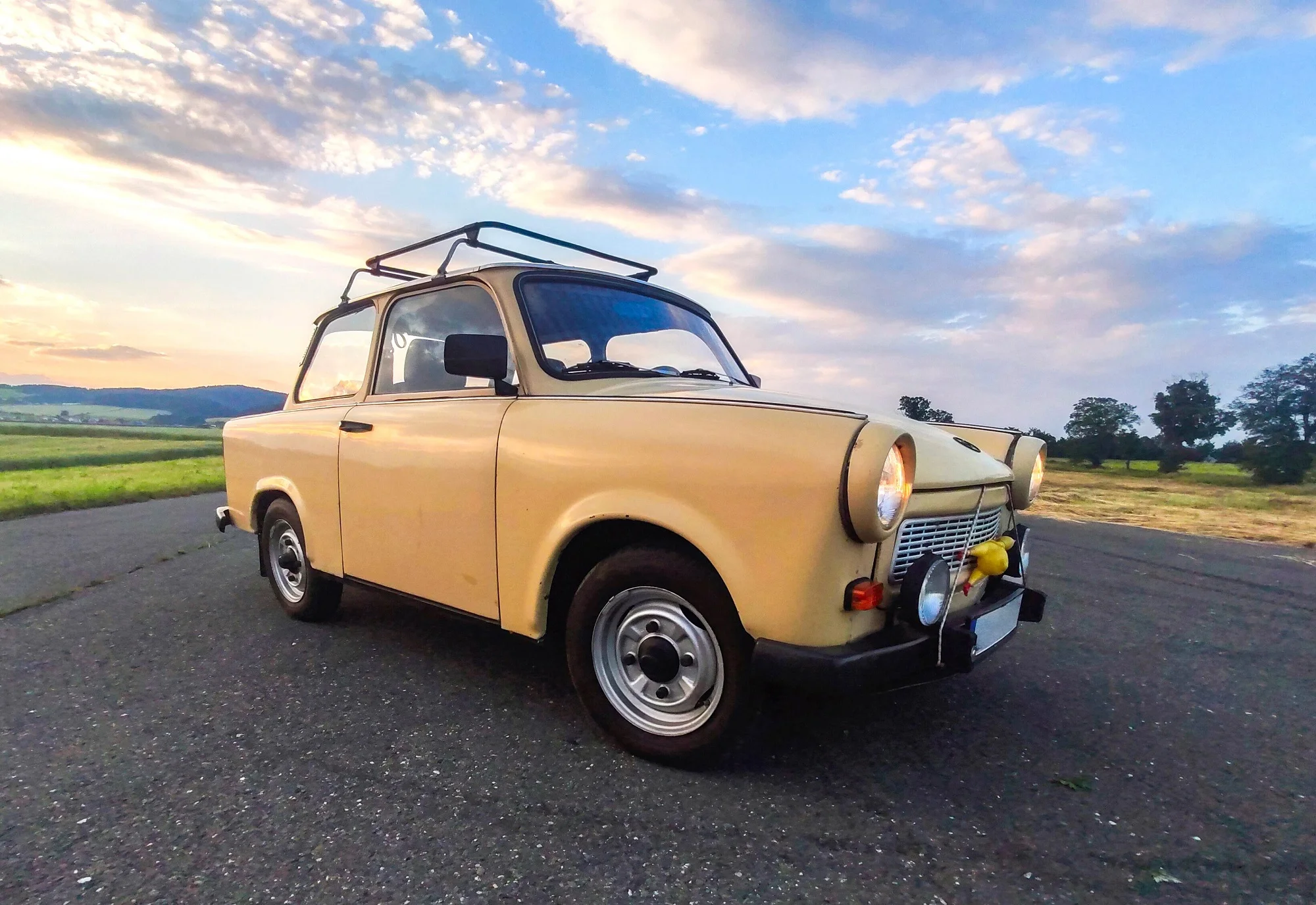 Zážitková jazda ako vodič alebo spolujazdec na legendárnom vozidle TRABANT 601S: 15, 30 alebo 60 minút nostalgie – Obrázok 4