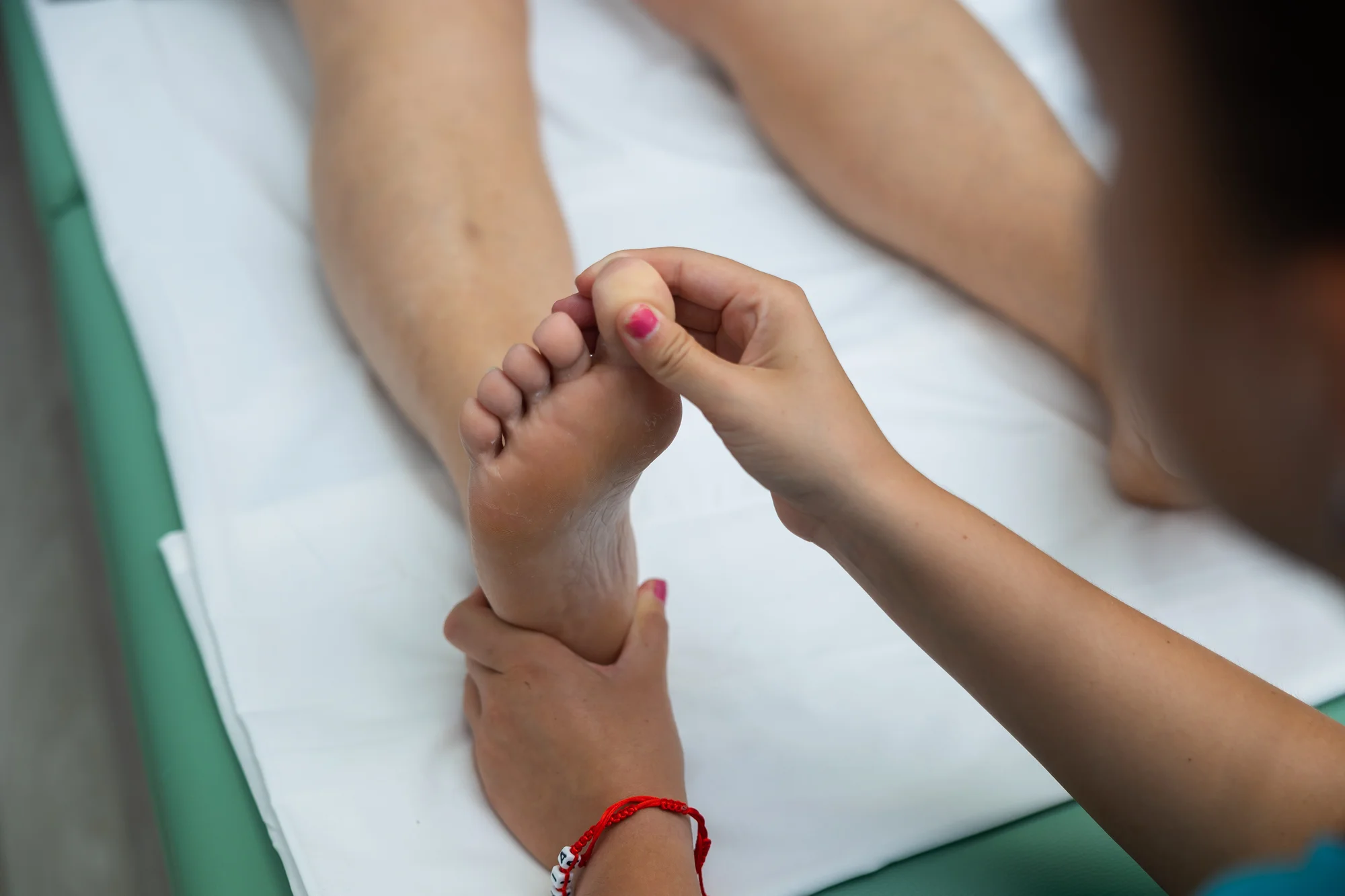 Masáže: klasická, celotelová, bankovanie, mäkké techniky alebo reflexná masáž chodidiel – Obrázok 5