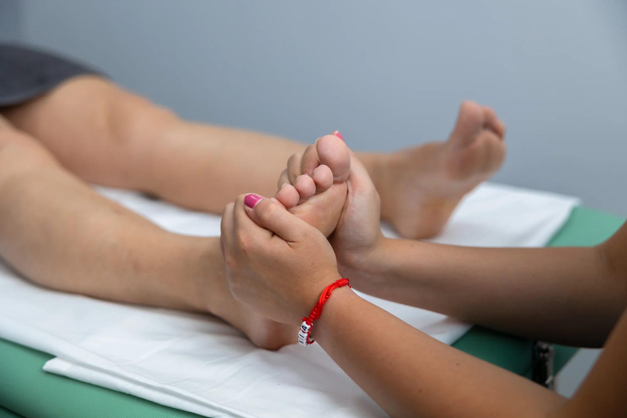 Masáže: klasická, celotelová, bankovanie, mäkké techniky alebo reflexná masáž chodidiel – Obrázok 3