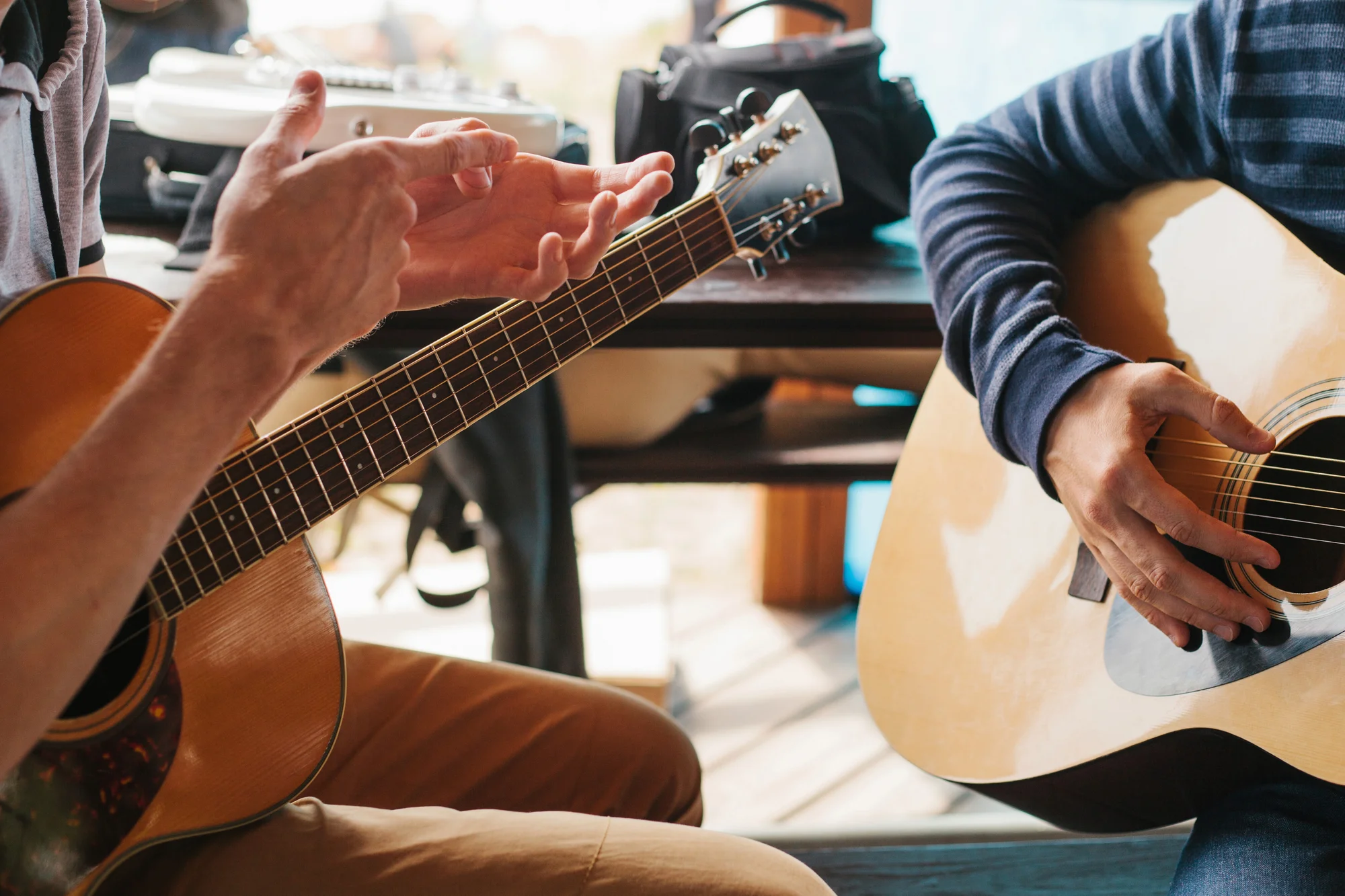Výučba hry na hudobný nástroj: Gitara, ukulele, klavír, spev či bicie – Obrázok 3