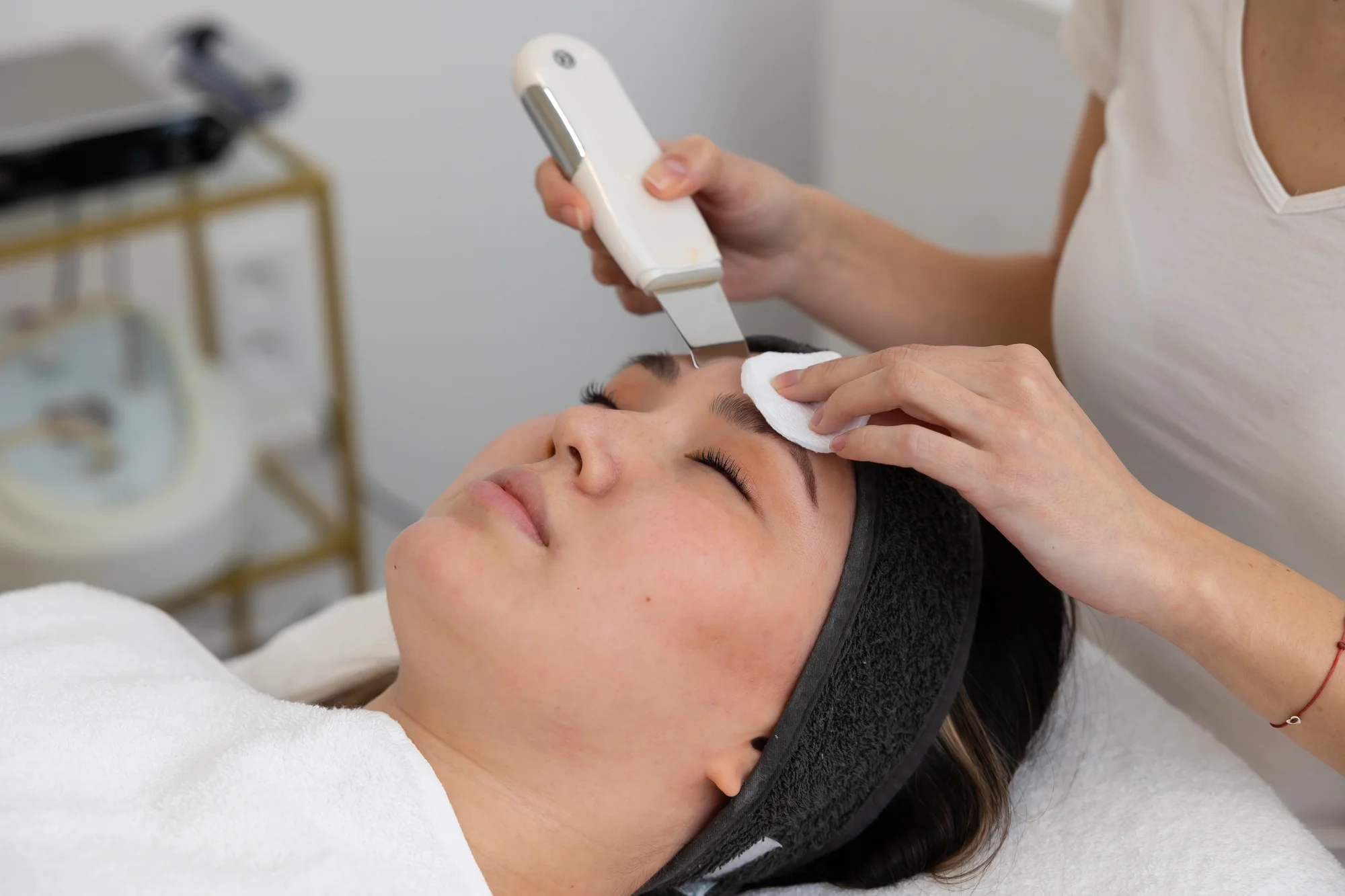 Pleťové ošetrenia v Lovely Beauty by LUNA: BB Glow, skinscrubber a diamantová mikrodermabrázia – Obrázok 5