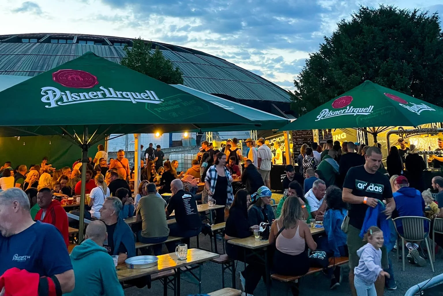 Dobrá hudba, zábava a hlavne pivo! Vstupenky na Žilinský festival piva pre jednotlivcov i rodiny – Obrázok 6