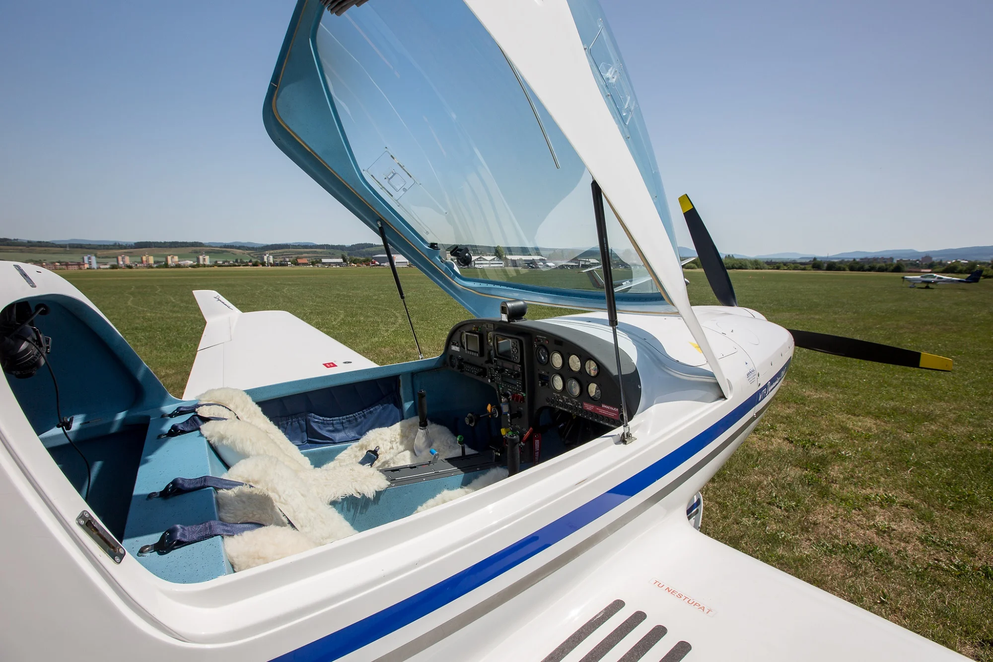 Preleťte sa ponad Spiš a Tatry lietadlom AEROSPOOL WT9 DYNAMIC aj s možnosťou pilotovania – Obrázok 3