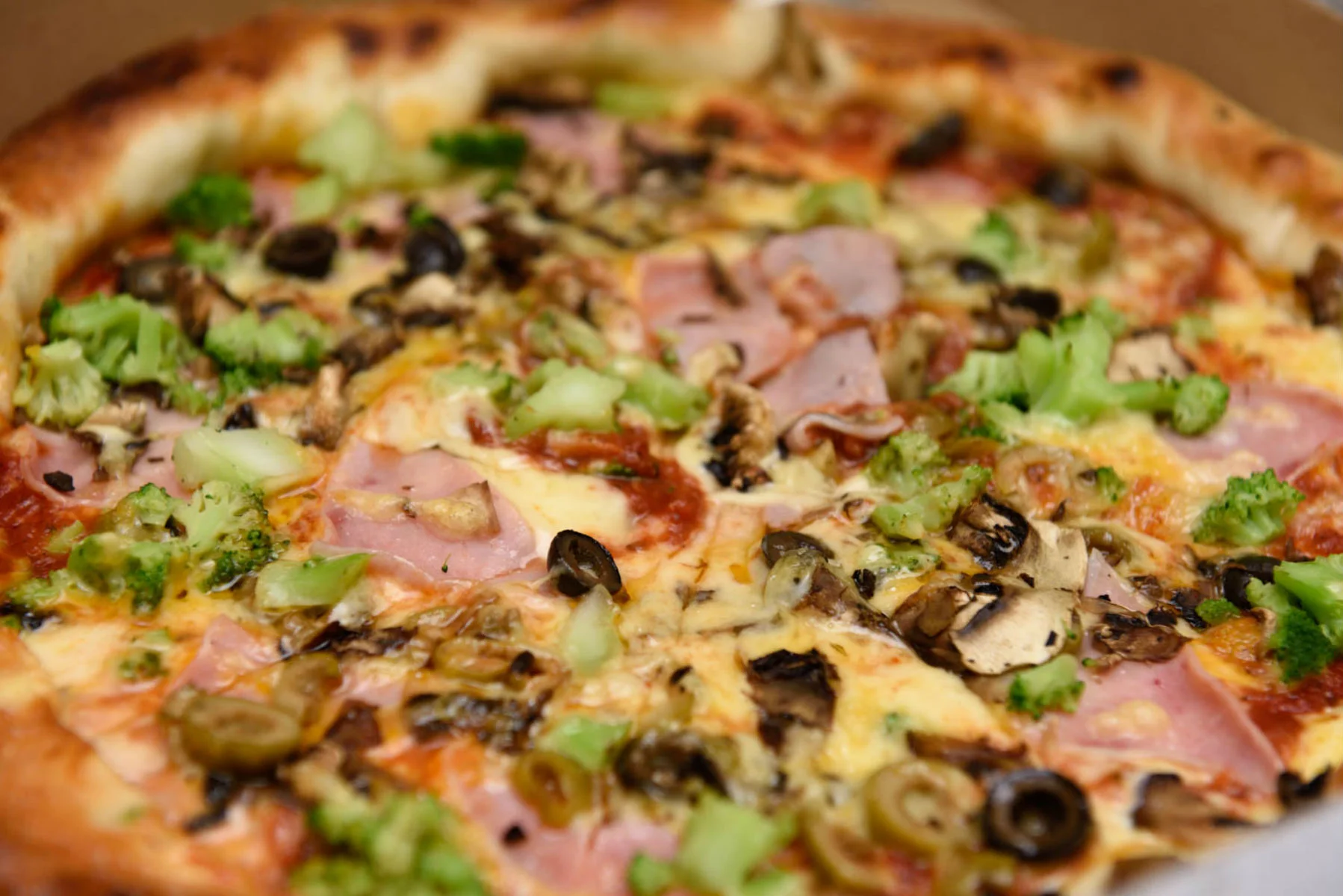Skvelá pizza podľa vášho výberu v Pizza Grande – Obrázok 5