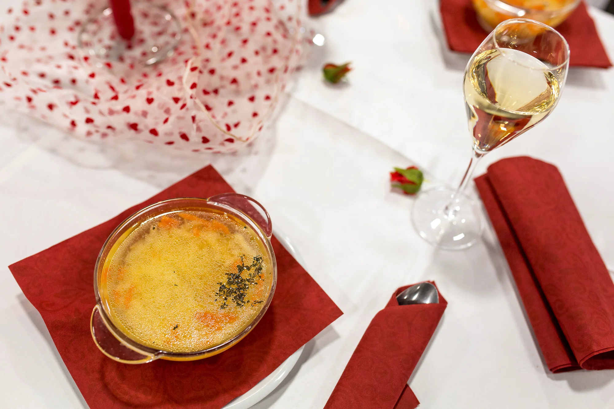 Trojchodová večera s fľašou sektu v Atelier Caffe & Restaurant – Obrázok 6