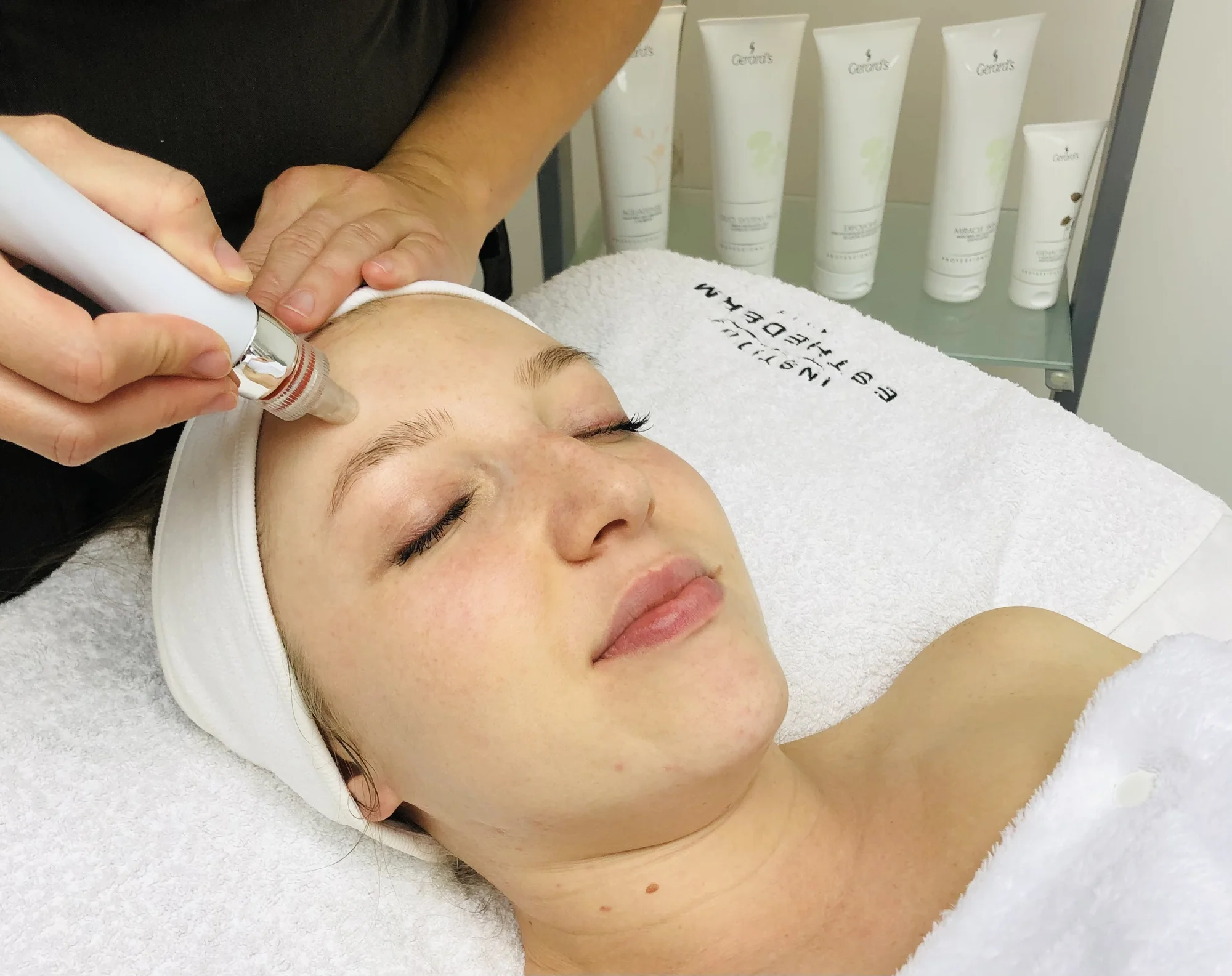 Hydrodermabrázia, galvanoterapia alebo maderoterapia pleti v Nefrit estee – Obrázok 4